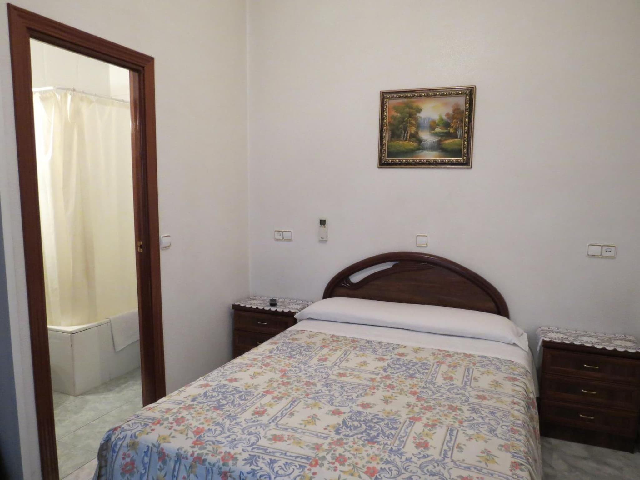 Hostal Palacios Fuencarral photo 2