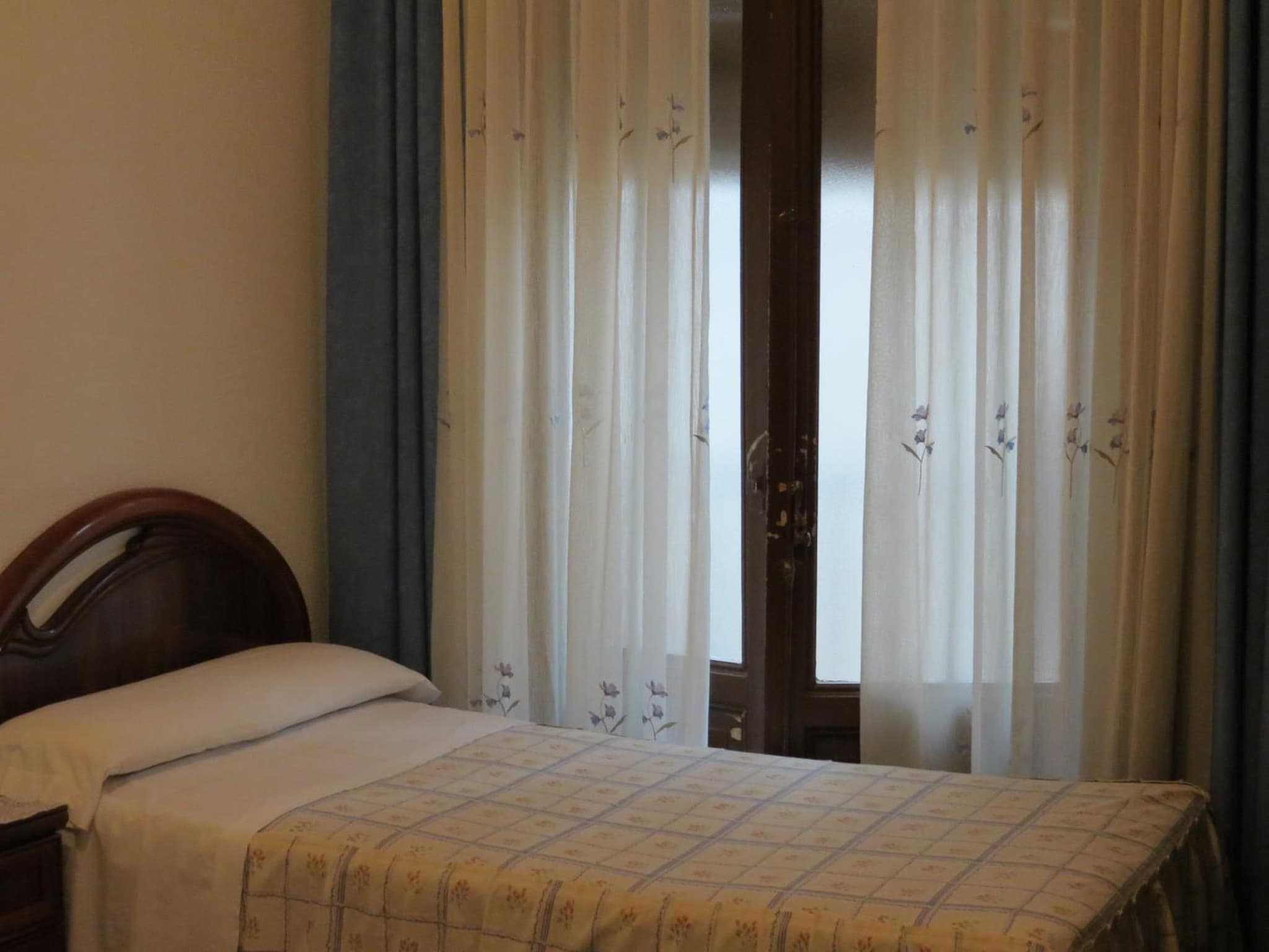 Hostal Palacios Fuencarral photo 5