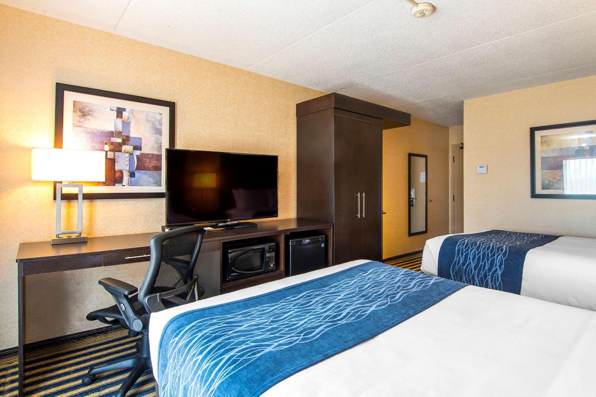 Comfort Inn photo 2
