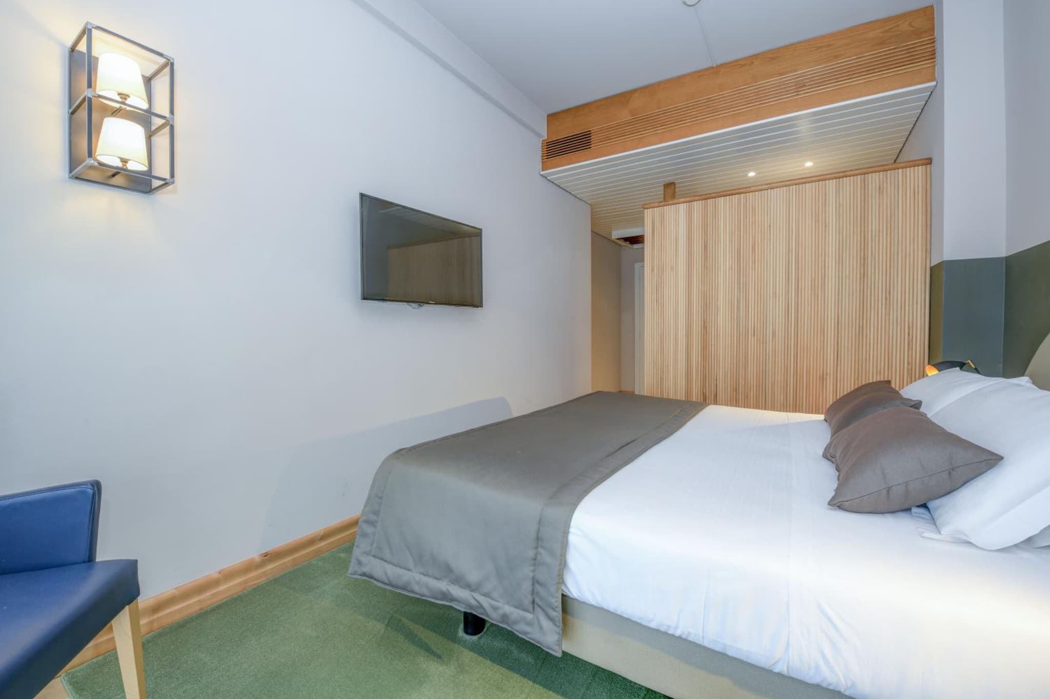Hotel City photo 7