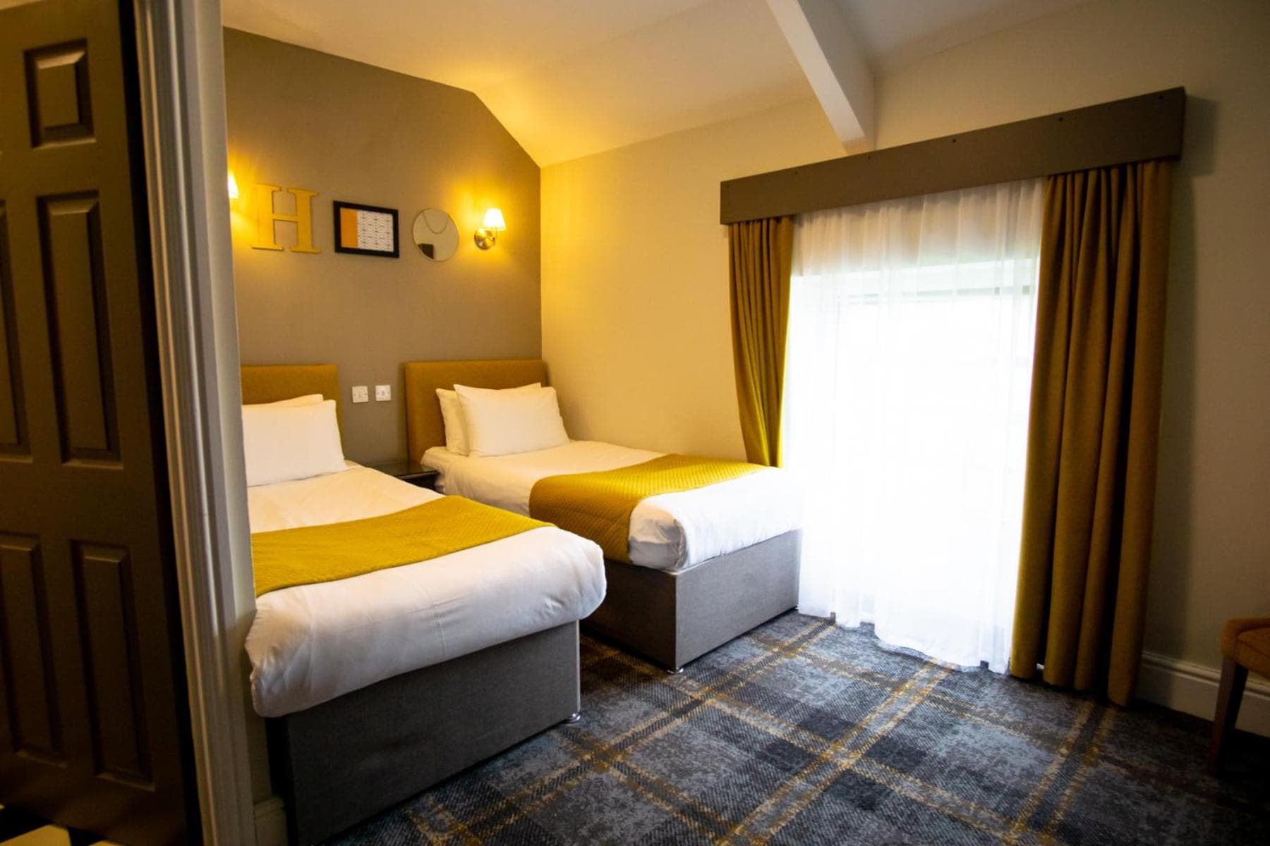 The County Hotel photo 5
