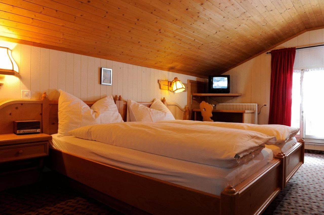 Hotel Schützen Lauterbrunnen photo 6