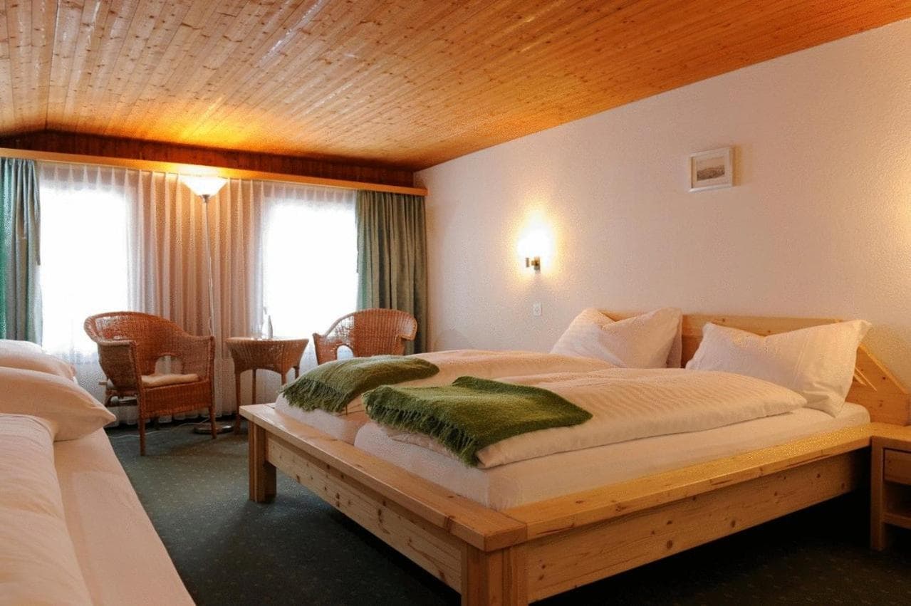 Hotel Schützen Lauterbrunnen photo 3