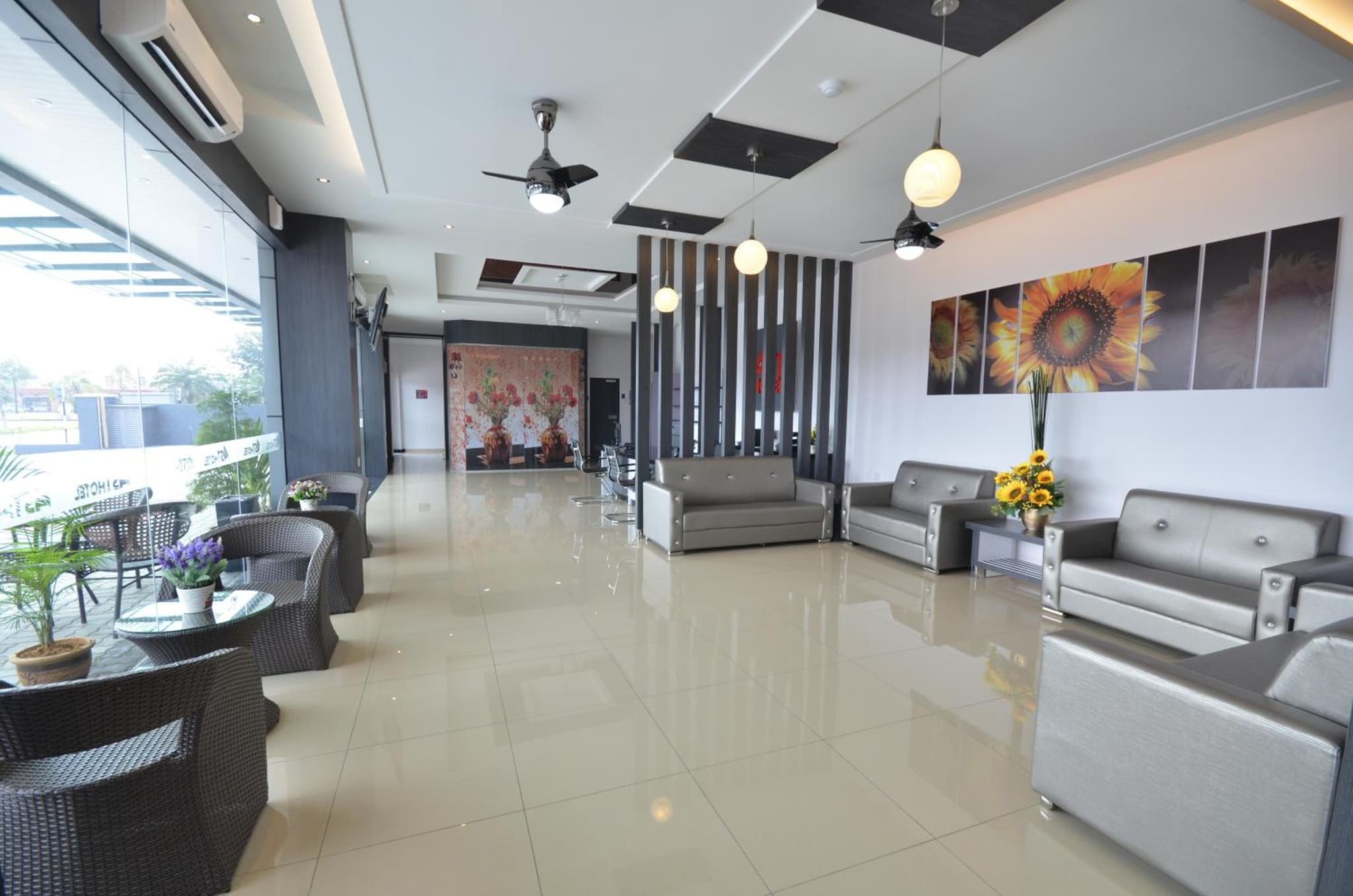 AST Hotel photo 6