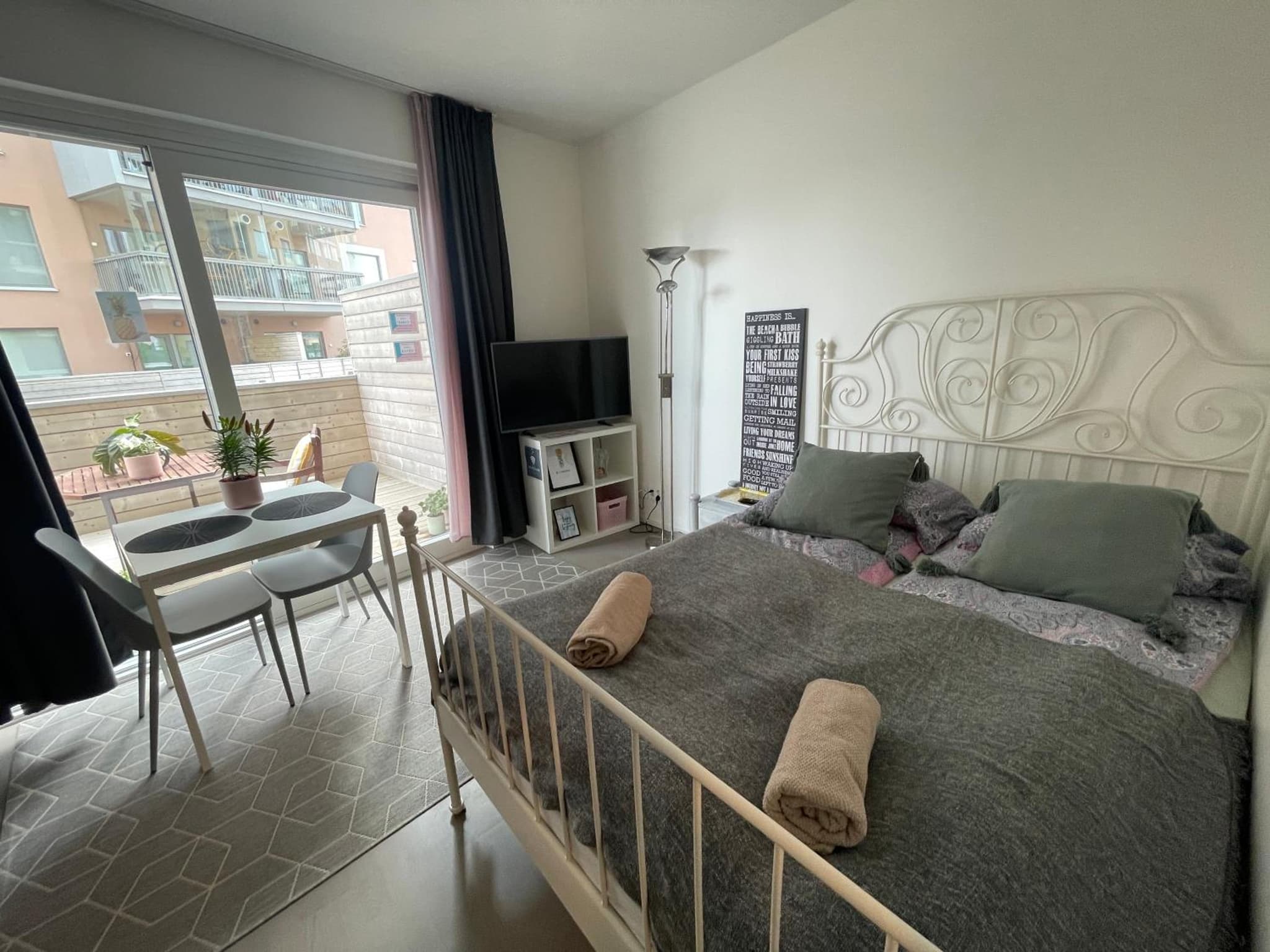 The Seabreeze Terrace Apartment photo 9