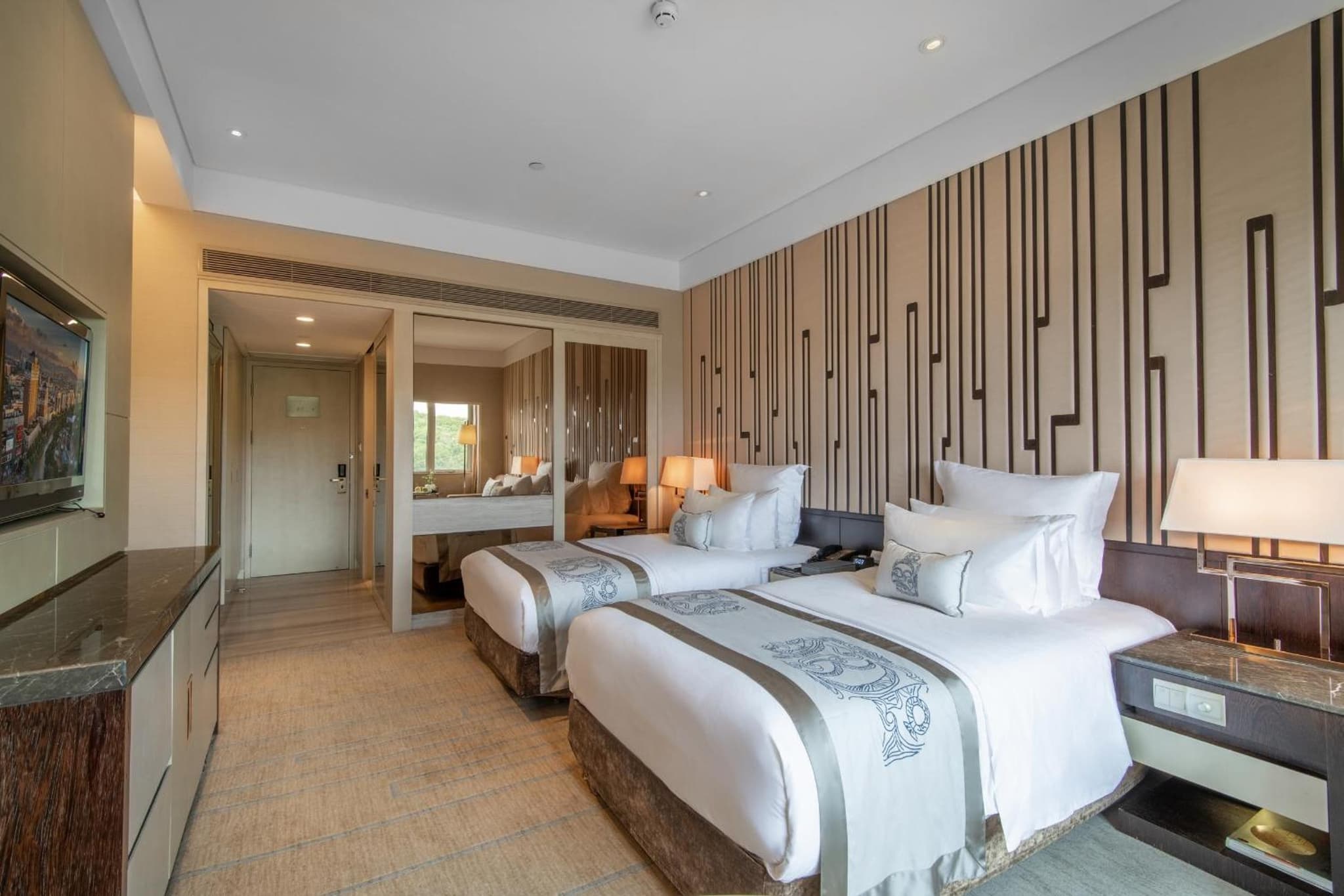 Grand Pacific Hotel Ningbo photo 2