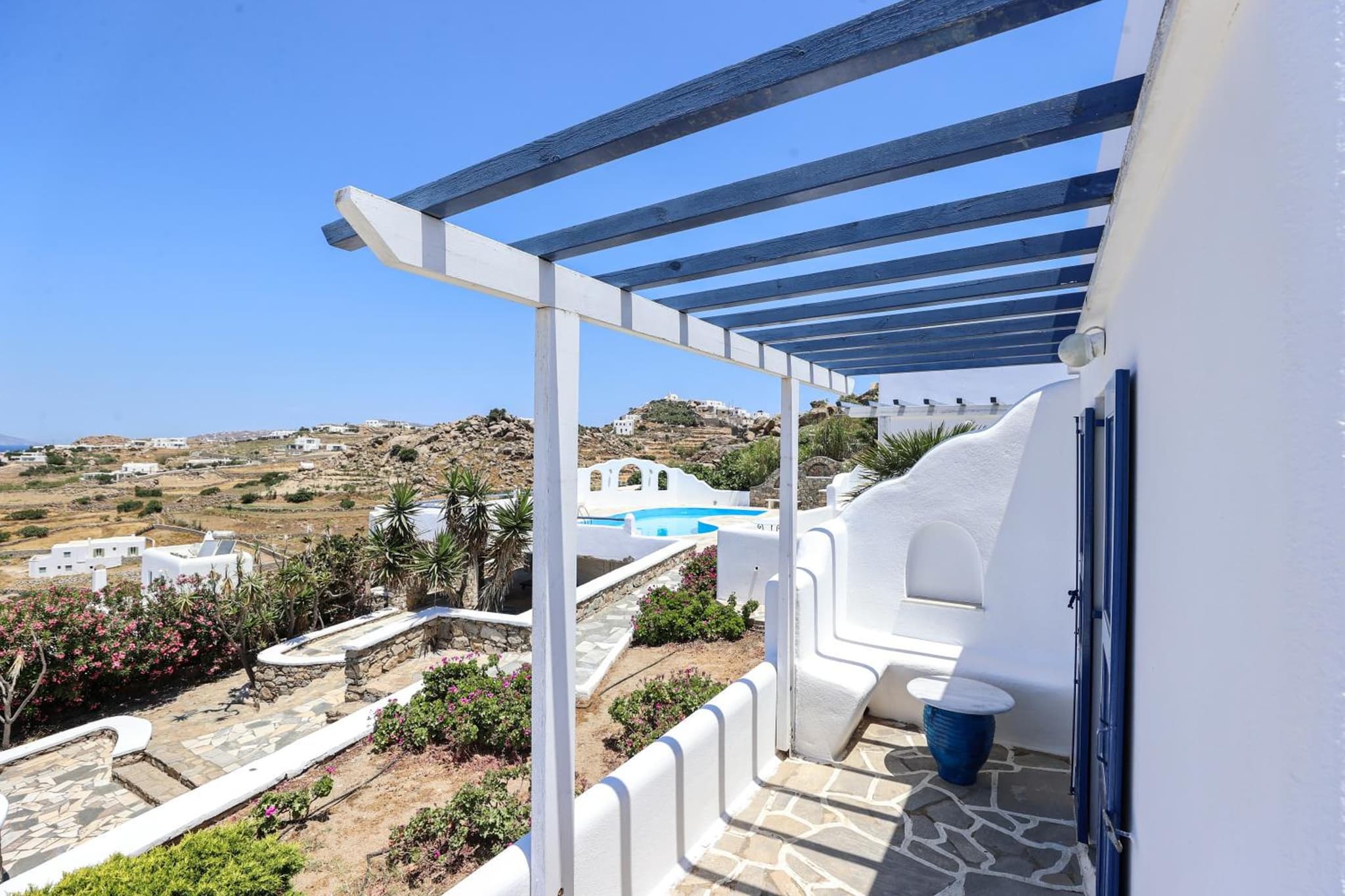 Mykonos in White photo 6