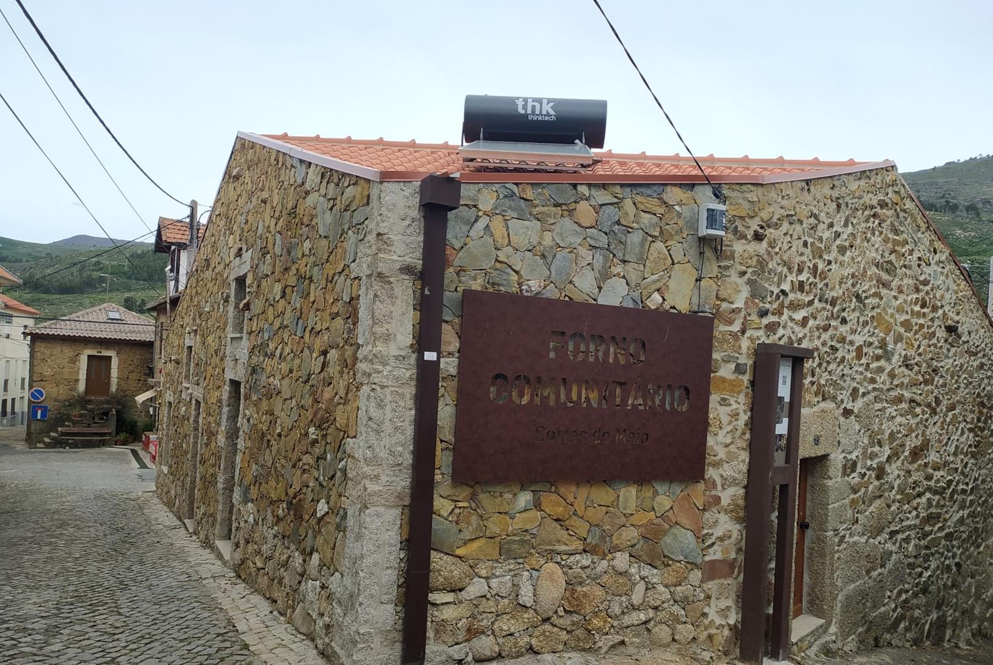 ABRIGO DO CABECINHO - SERRA DA ESTRELA