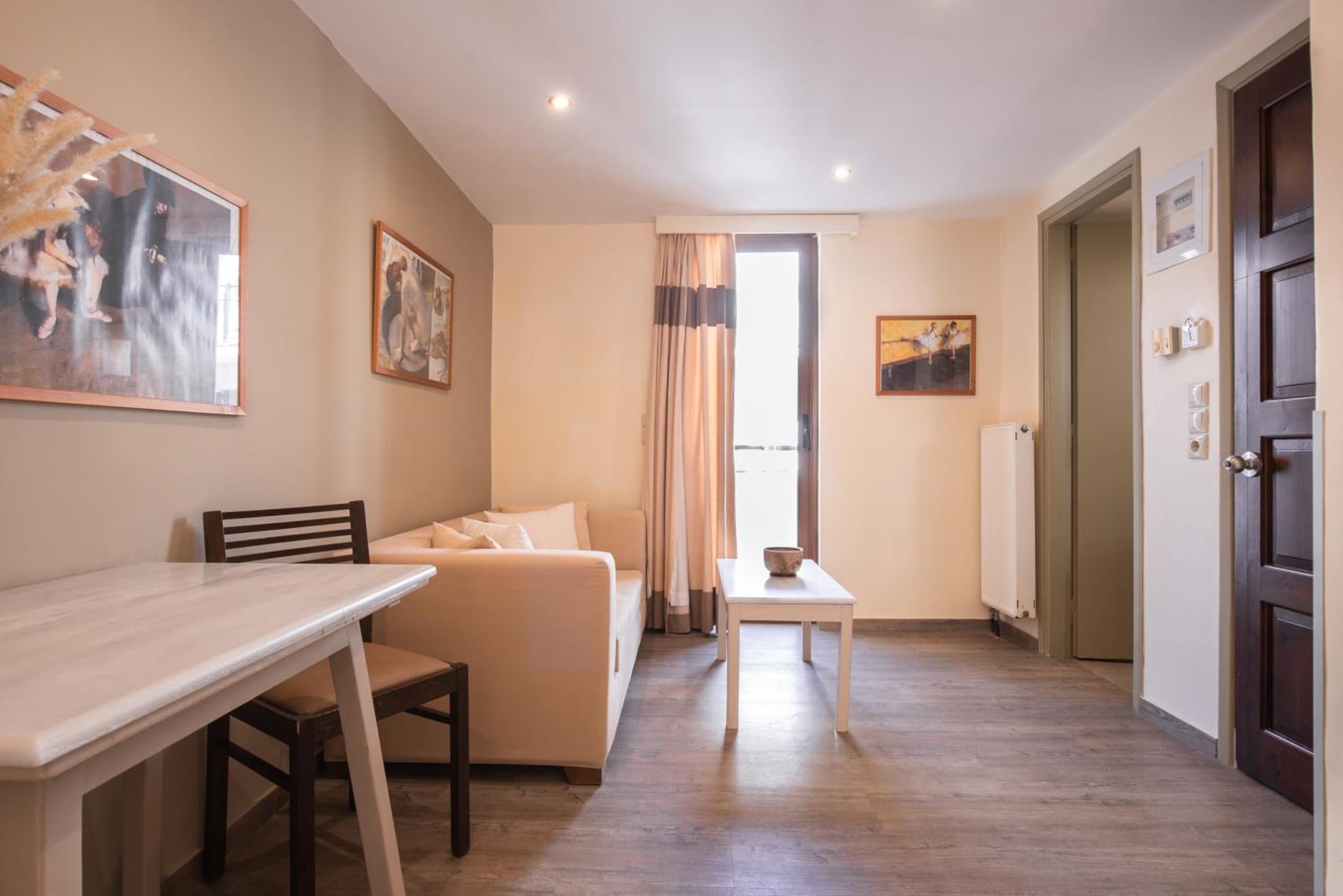 Yria Hotel photo 2