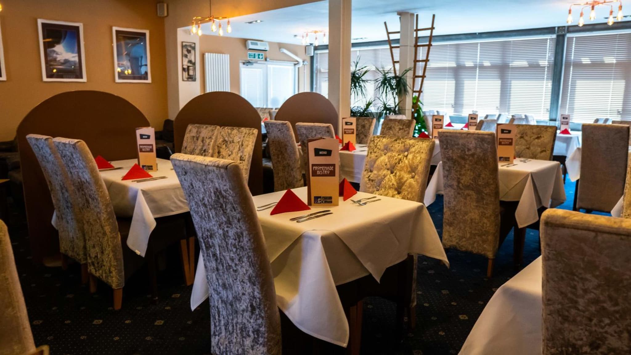 Dutchman Hotel photo 7