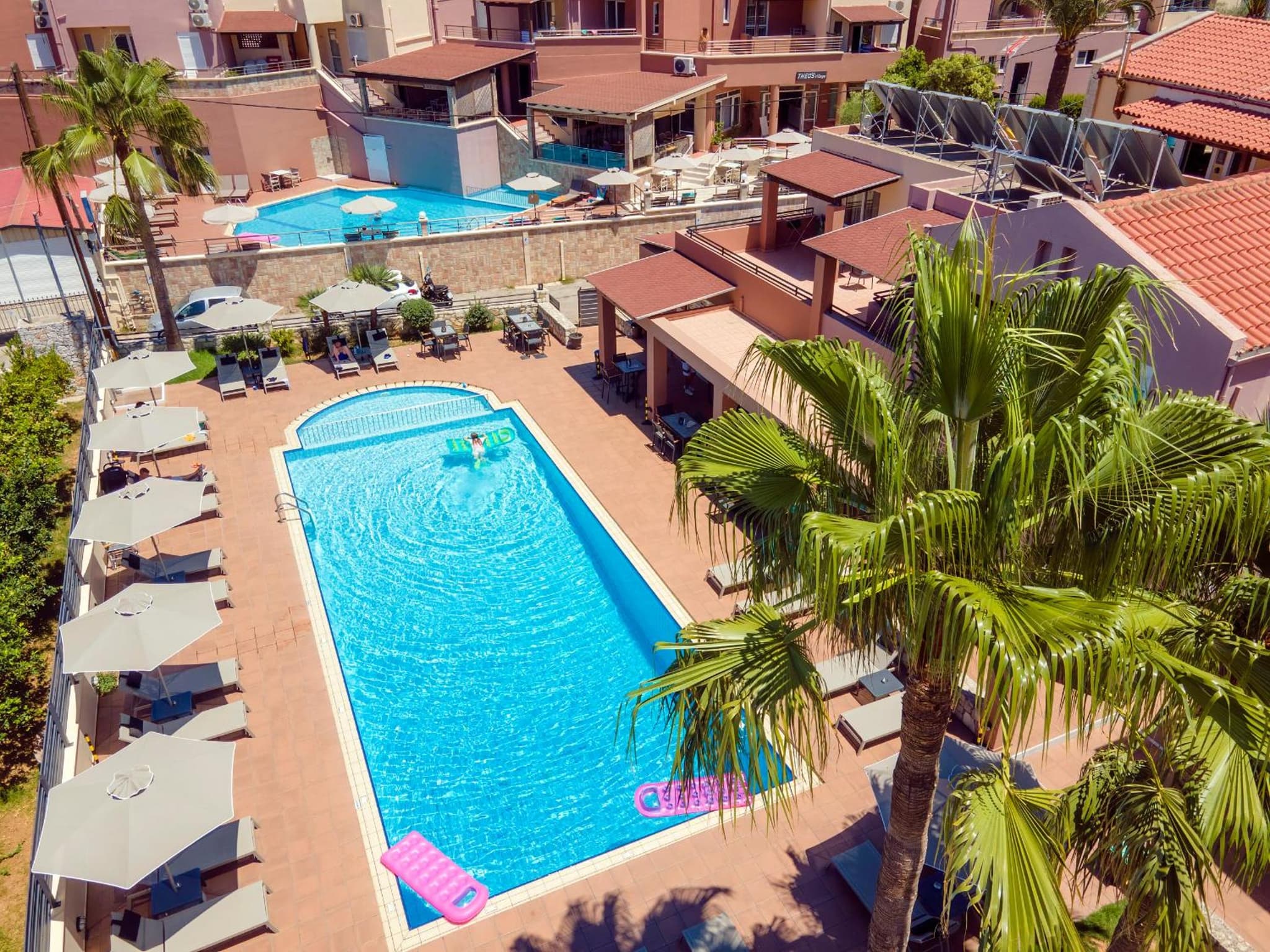Theos Holidays Apartments photo 8