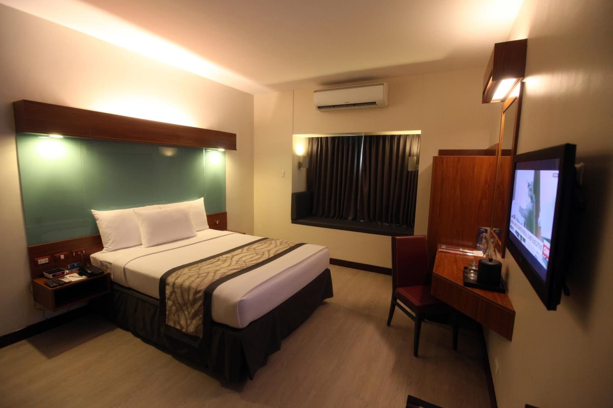Microtel by Wyndham UP Technohub photo 5