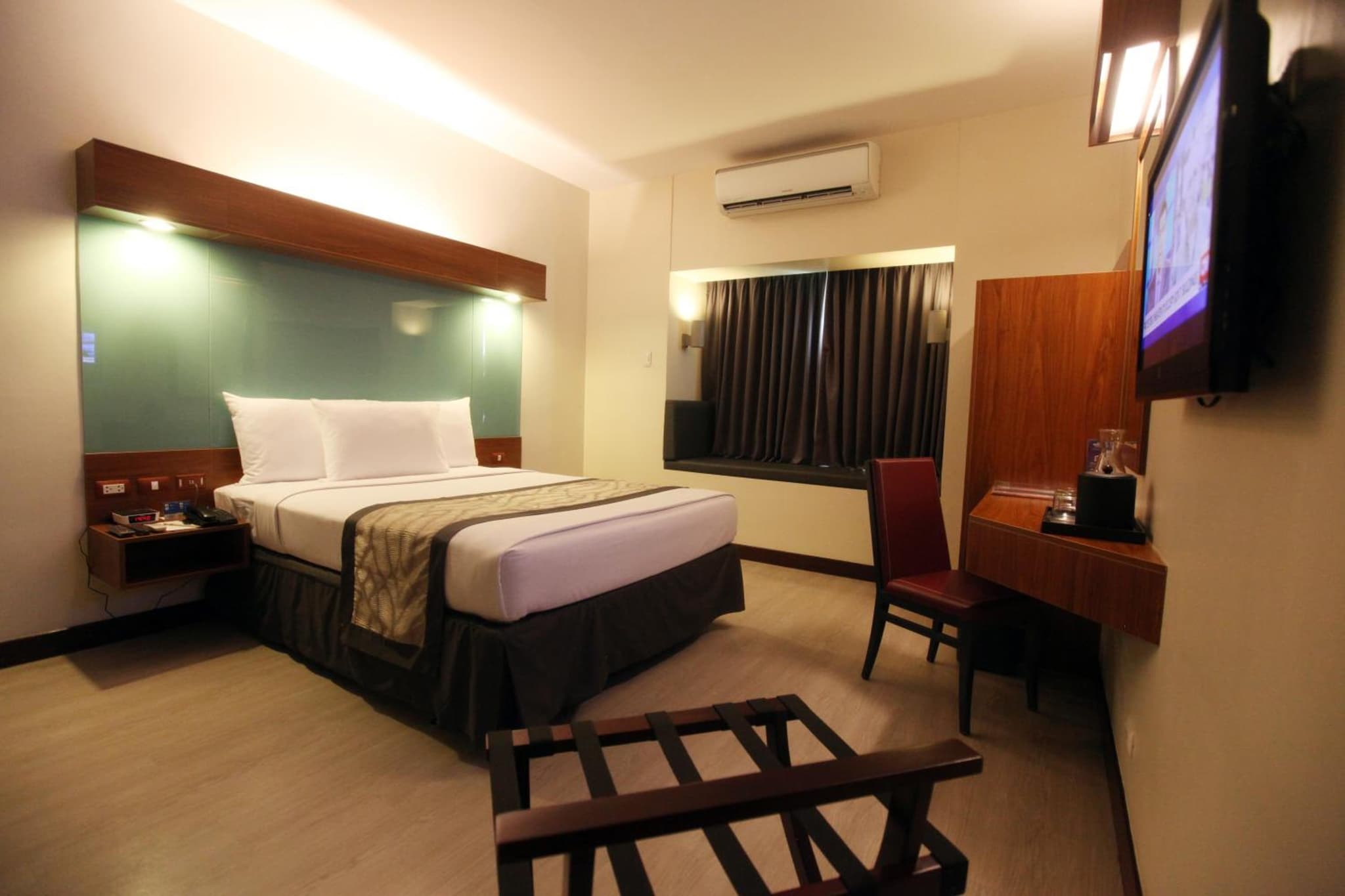 Microtel by Wyndham UP Technohub photo 9