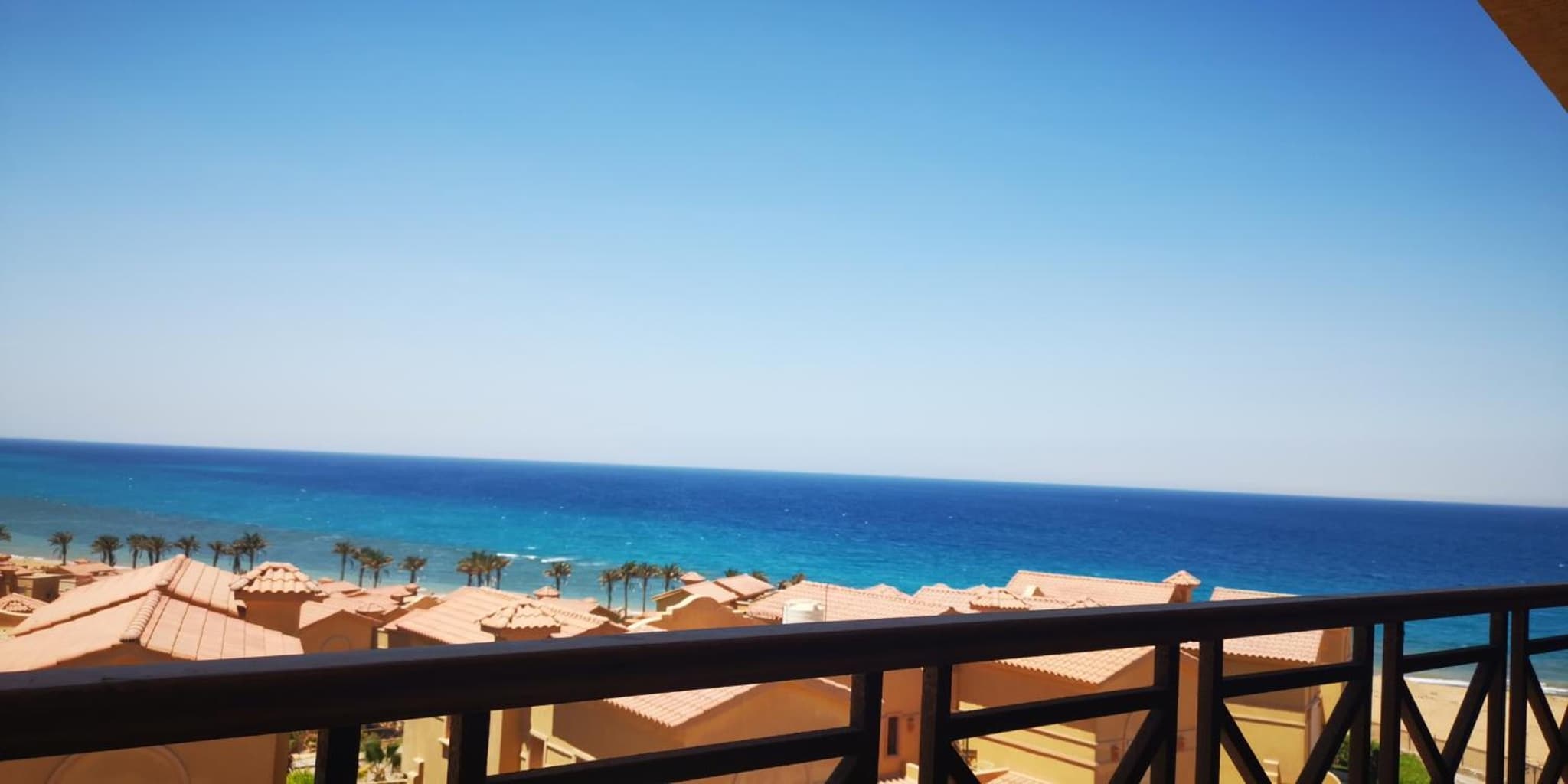 العين السخنة لاڤيستا توباز photo 3