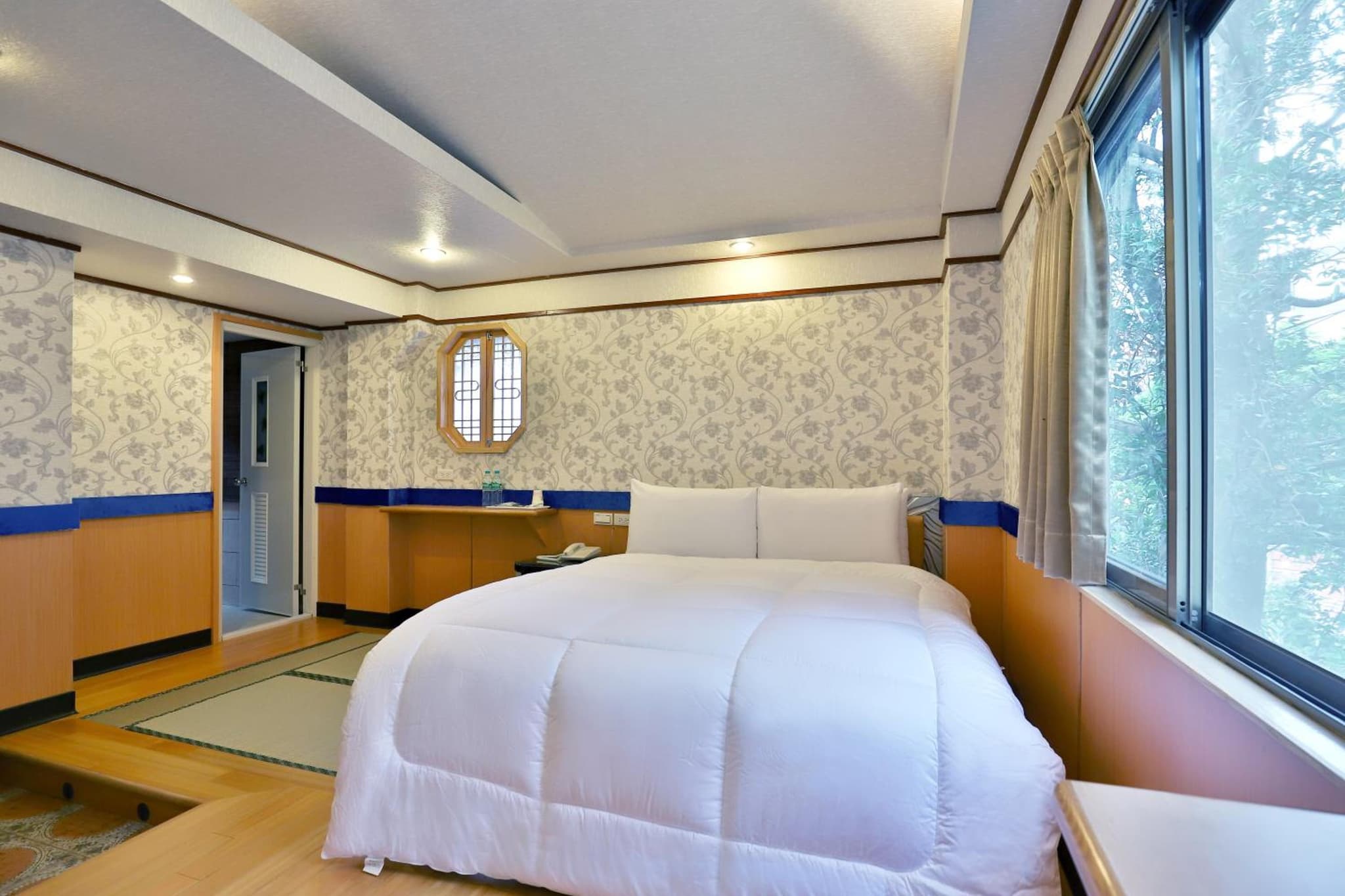 Phoenix Pavilion Hot Spring Hotel photo 4