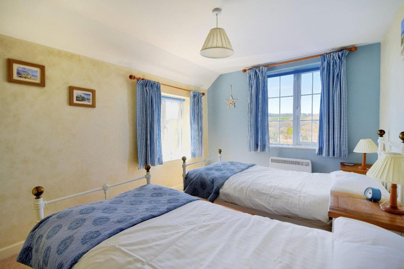Hillside Cottage photo 4