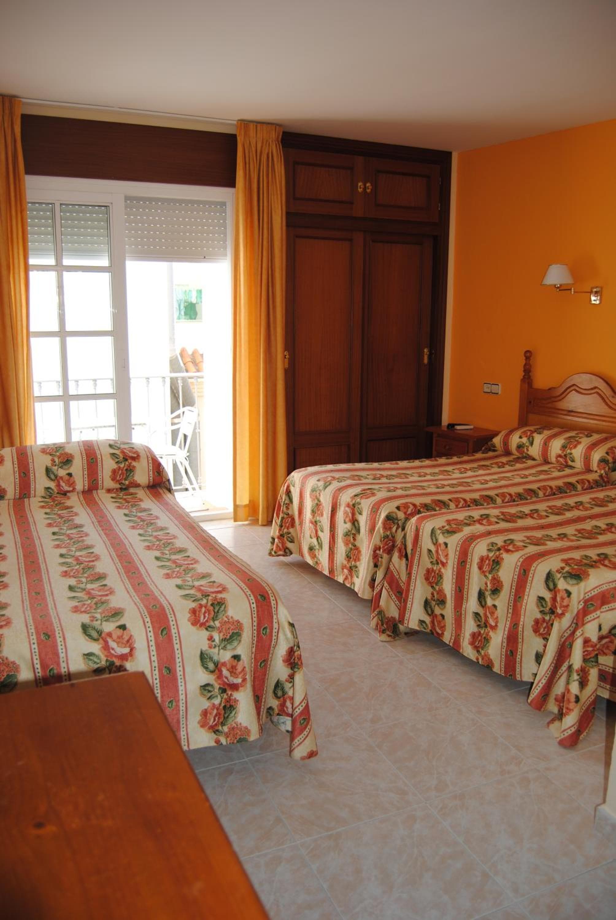 Hostal Italia photo 8