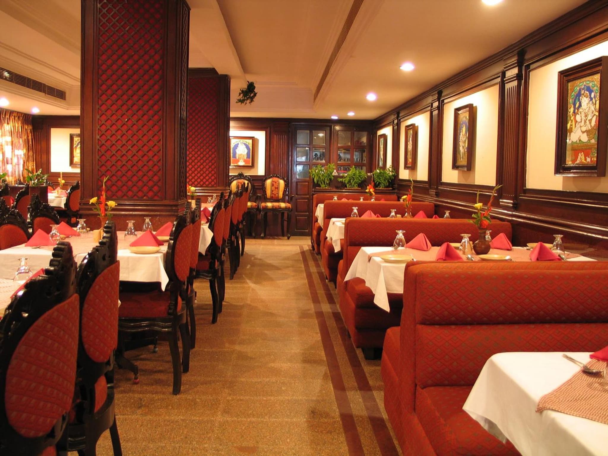 Anandha Inn Convention Centre and Suites photo 9