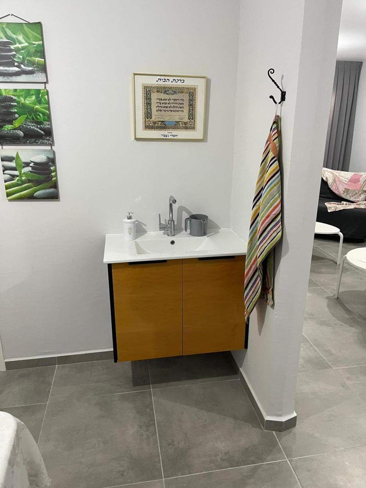 Menachem's Apartment photo 6