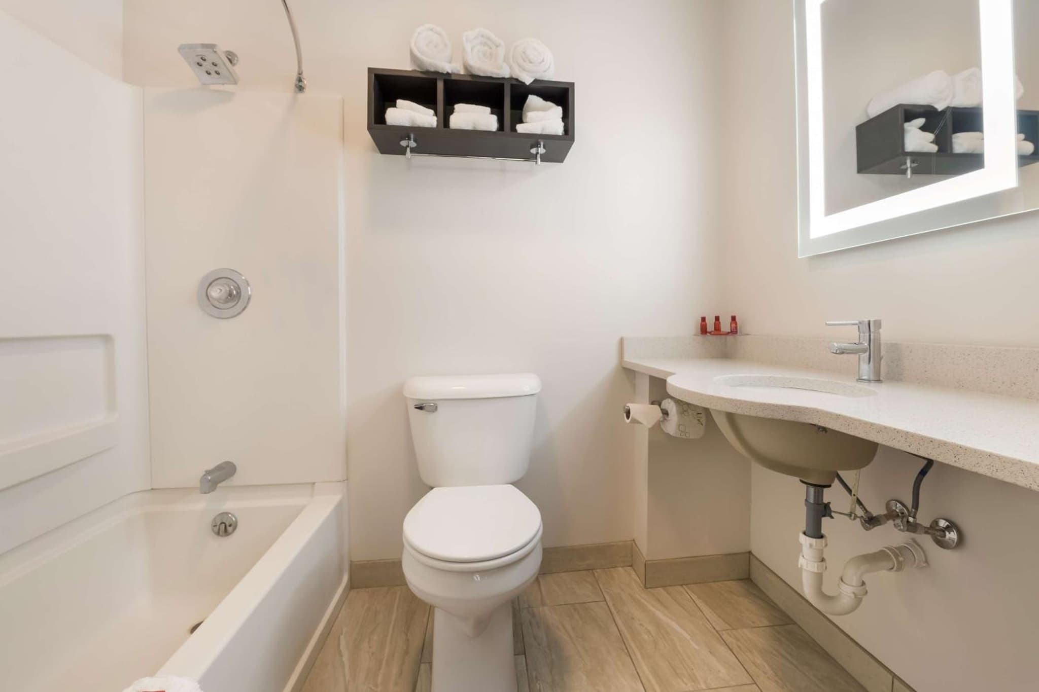 SureStay Hotel by Best Western Thomson photo 6