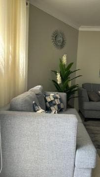 madrigal 1-3br with parking photo 8