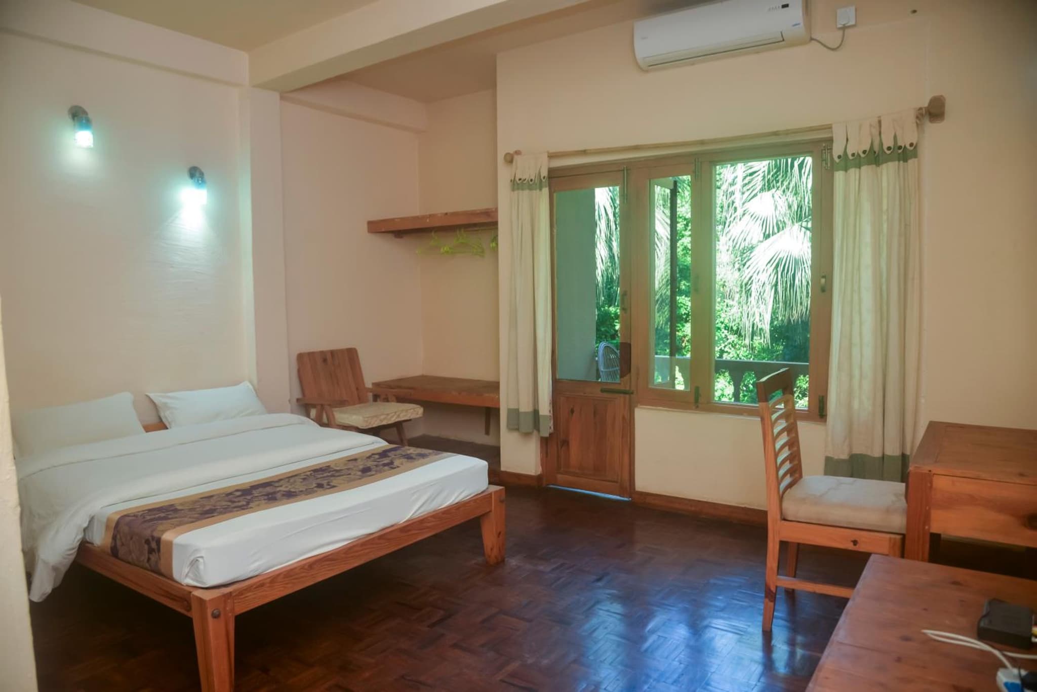 Chitwan Paradise Hotel photo 2
