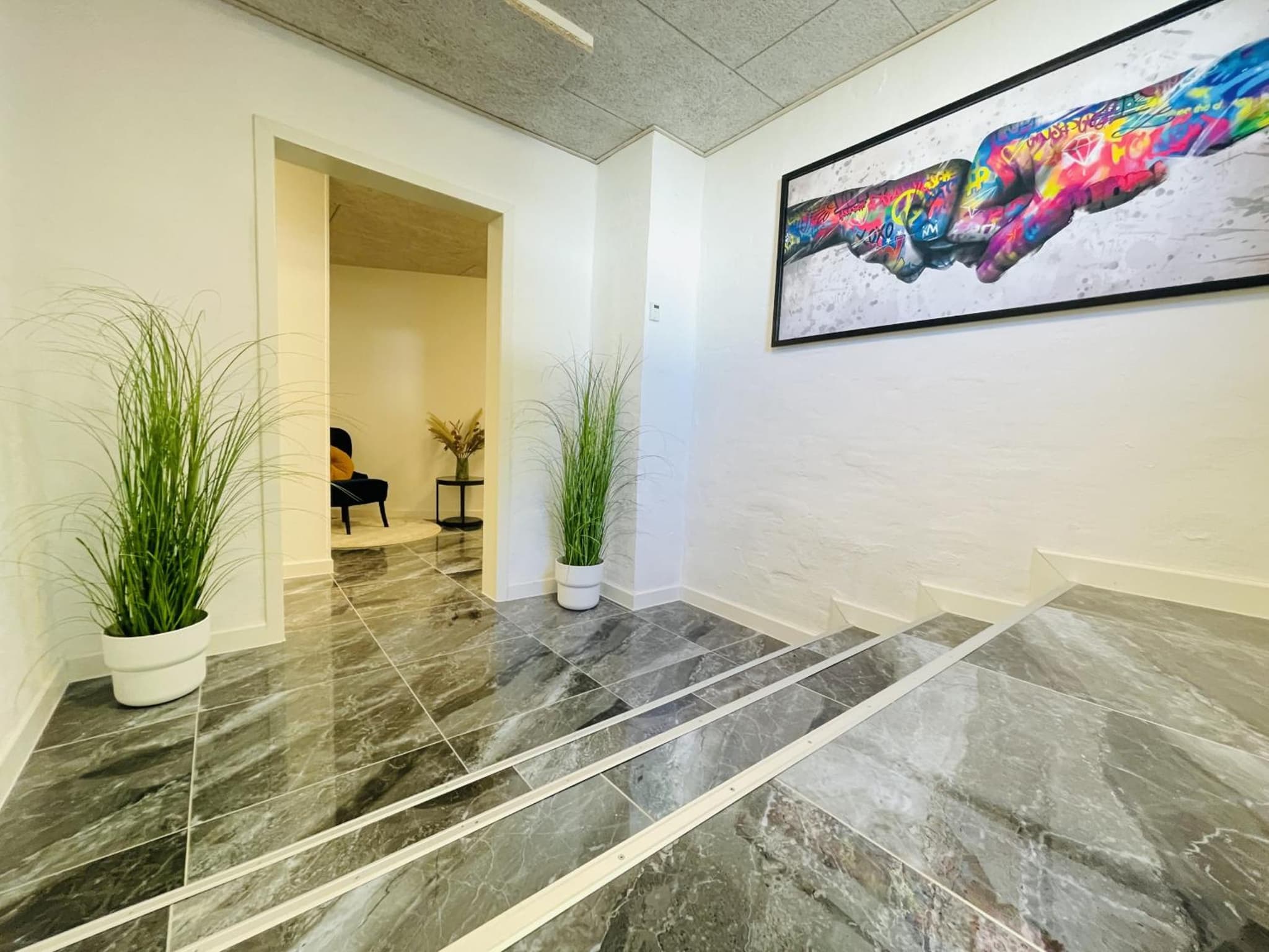 aday - Luxurious 3 bedroom - Modern Living Apartment photo 8