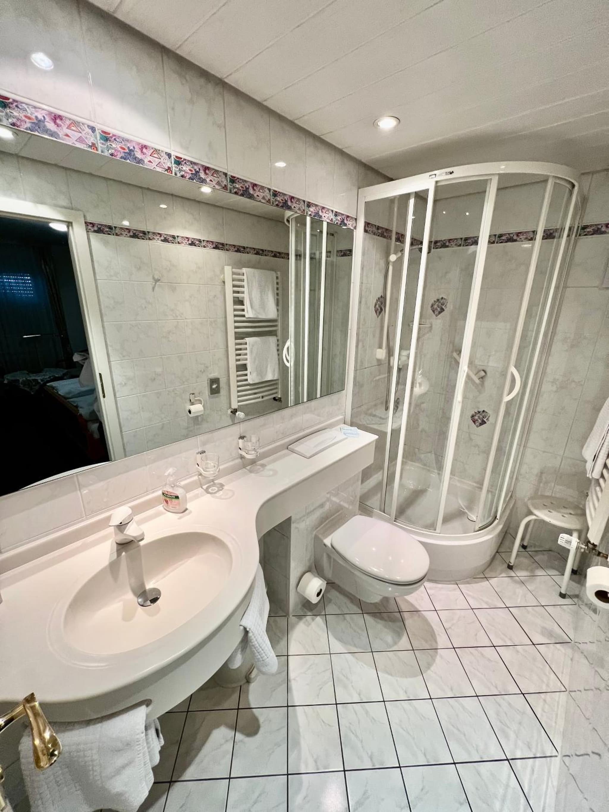 Hotel Krone Neuenburg photo 6
