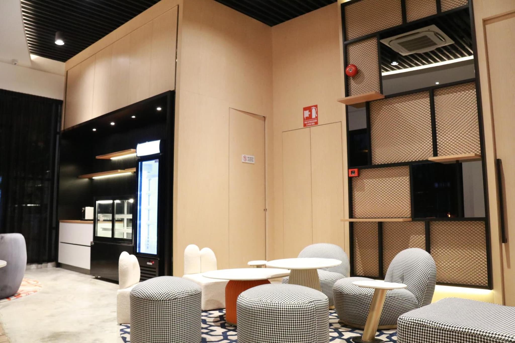 OTEL Hotel Suite photo 5