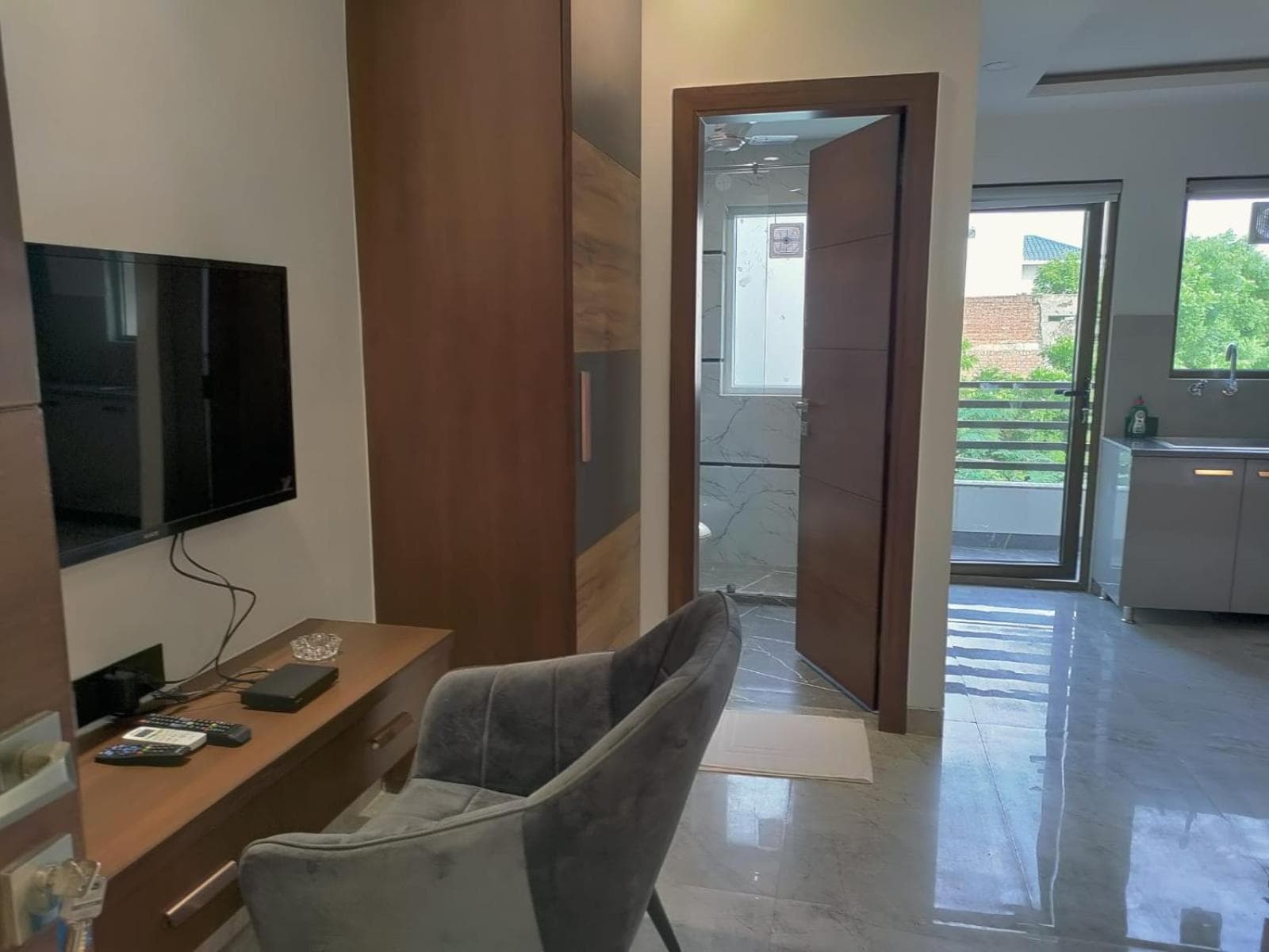 Perch Service Apartment DLF Cyber City photo 5