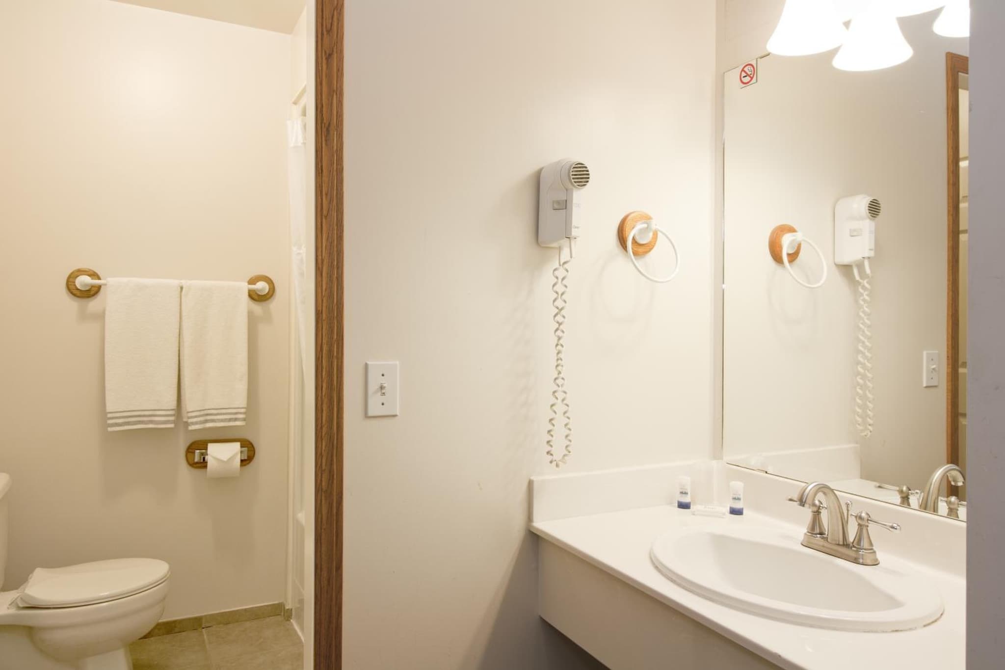 Bow River Inn photo 7