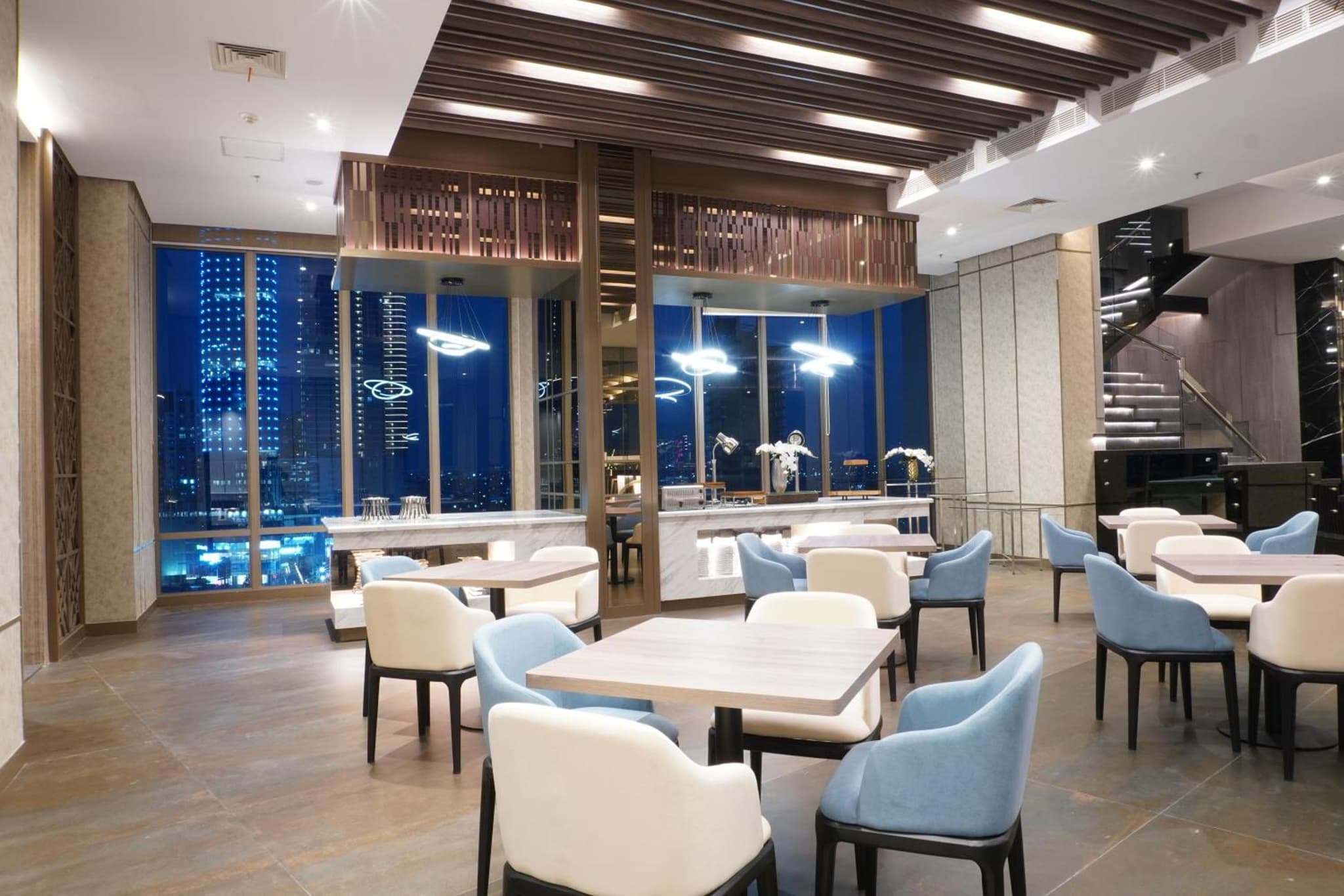 Platinum Hotel Tunjungan Surabaya photo 2