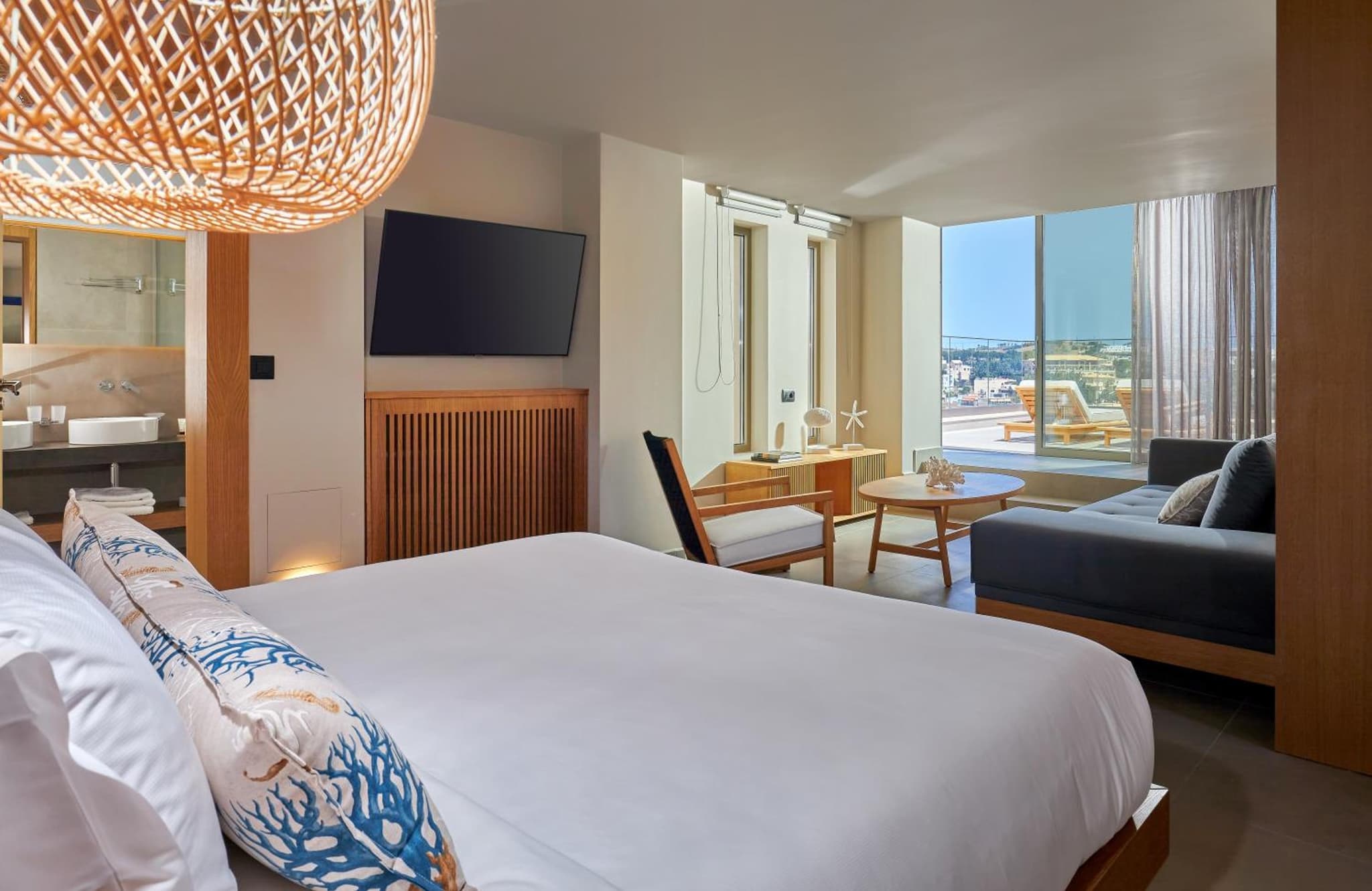 Castello Infinity Suites - Adults Only photo 9