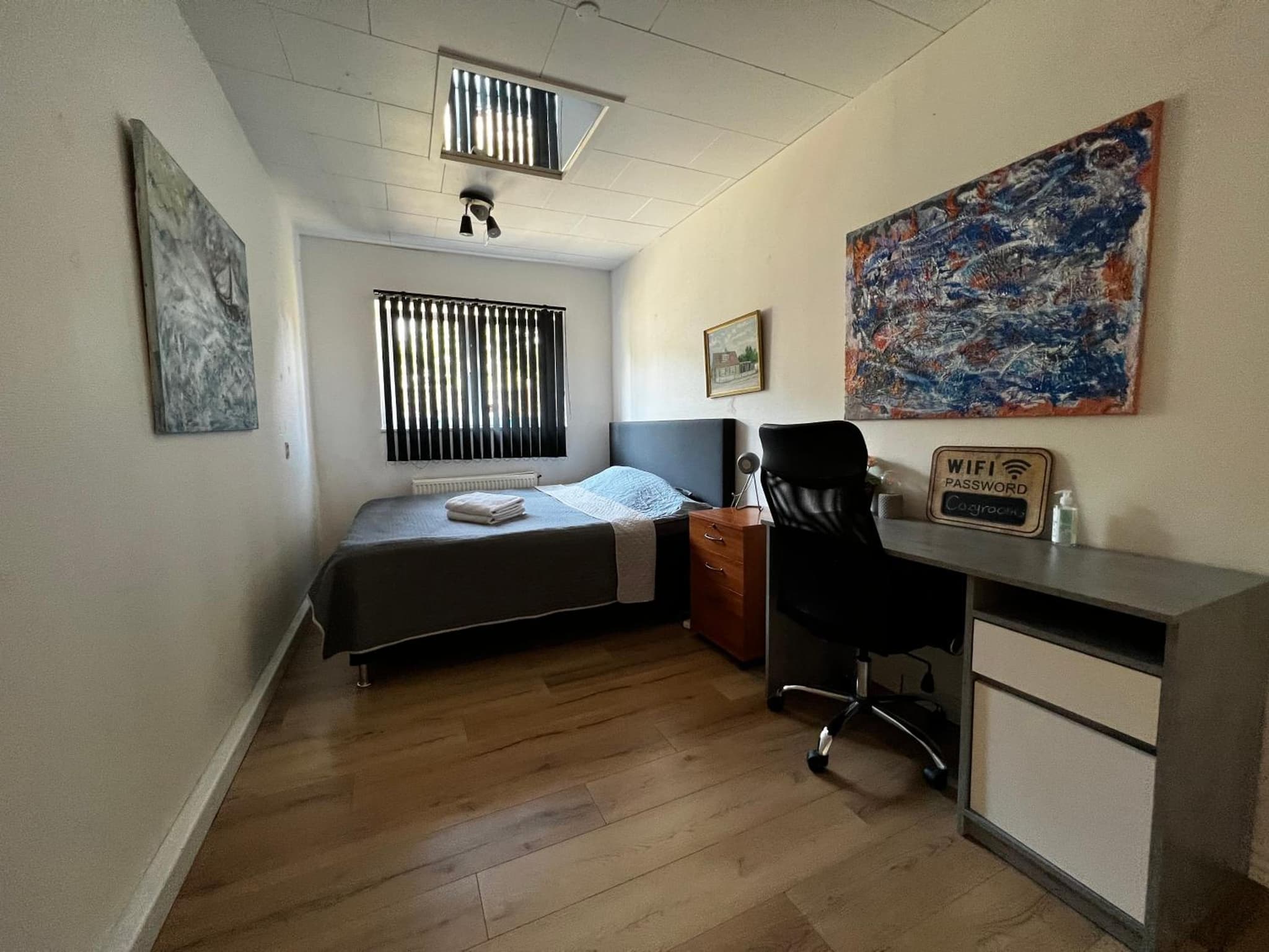 Budget Rooms in the heart of Rødby! 5km from Femern & Puttgarden! photo 7