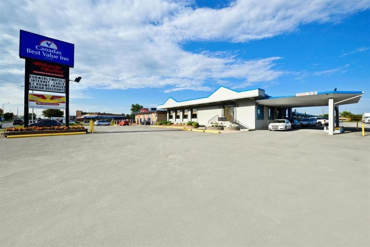 Travelers Inn photo 8