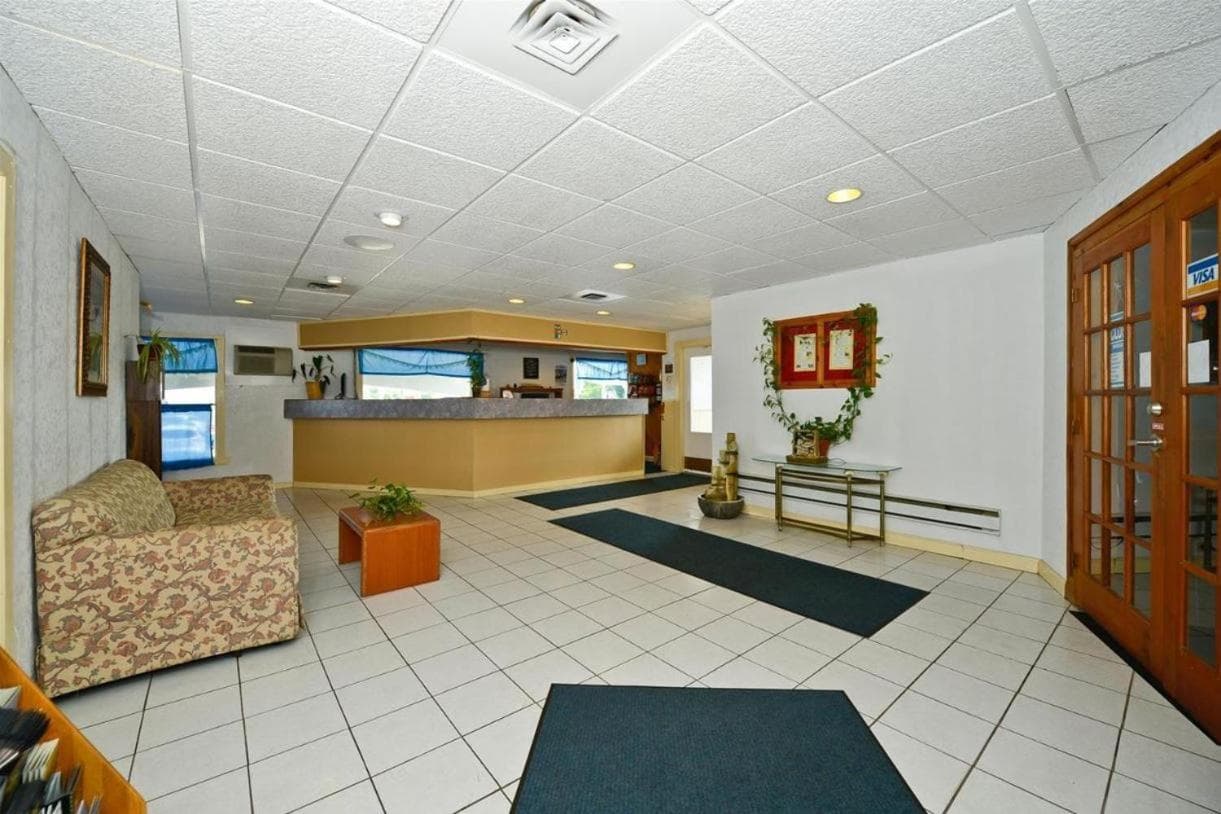 Travelers Inn photo 6