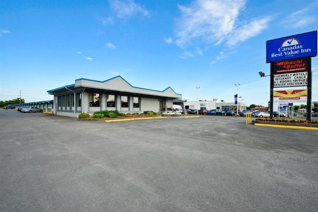 Travelers Inn photo 3