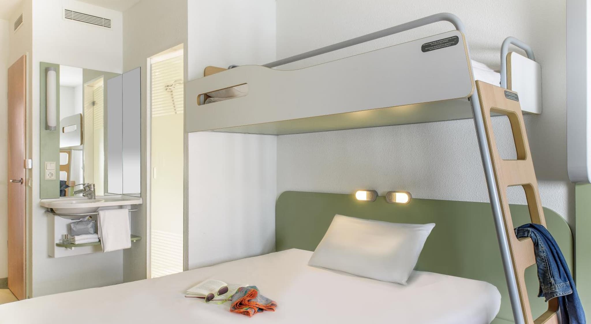 ibis budget Basel Pratteln photo 5