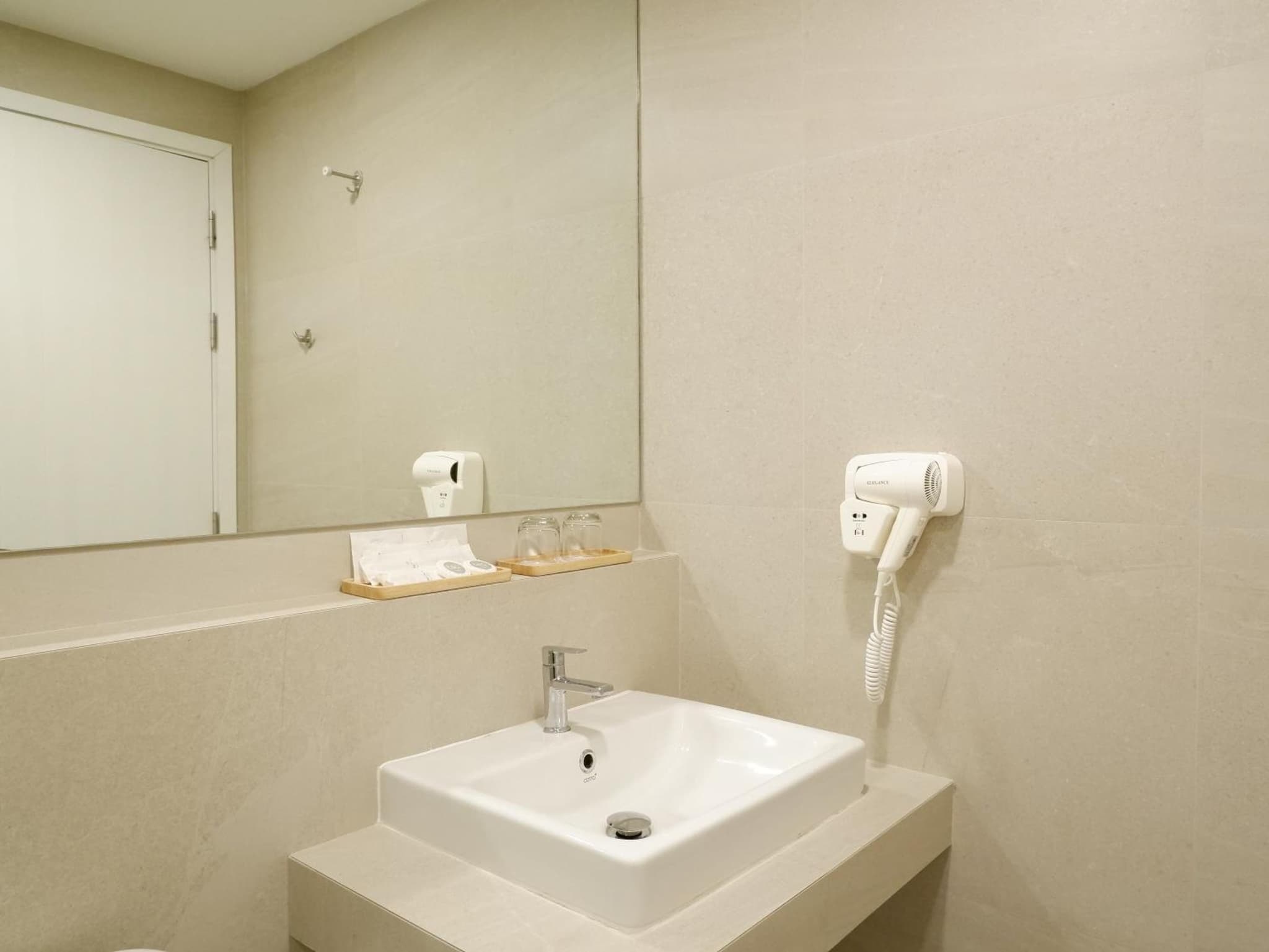 bliQ Hotel Chanthaburi photo 5
