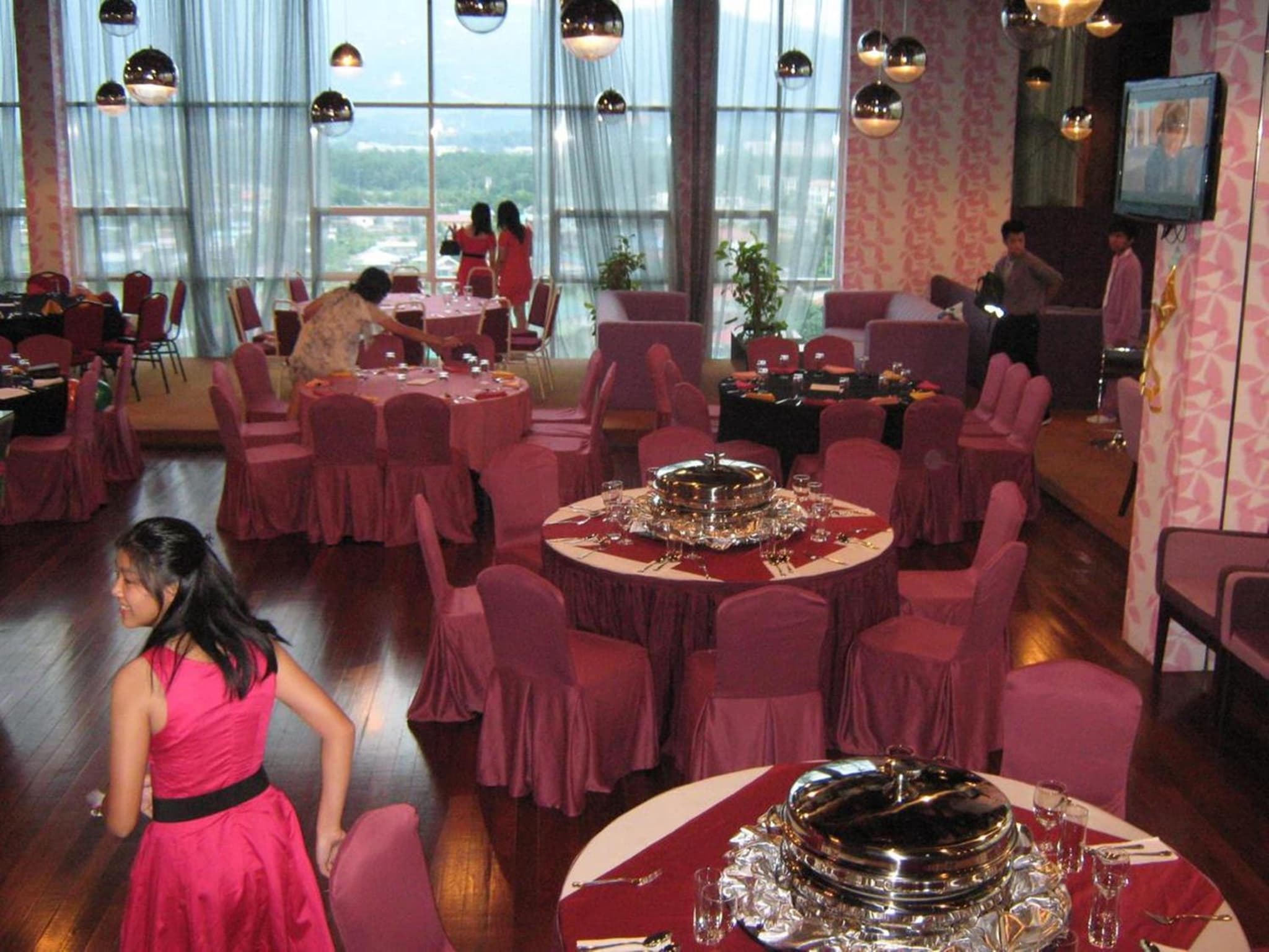 Courtyard Hotel 1Borneo photo 7