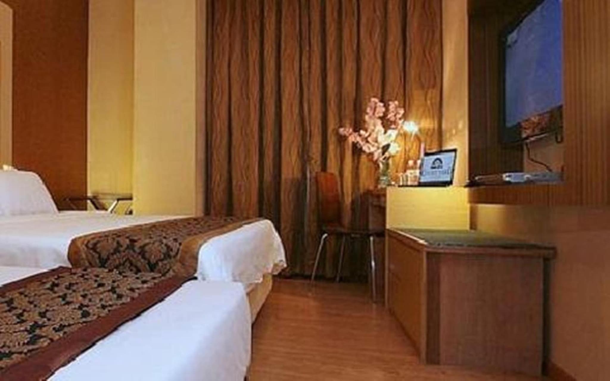 Courtyard Hotel 1Borneo photo 9