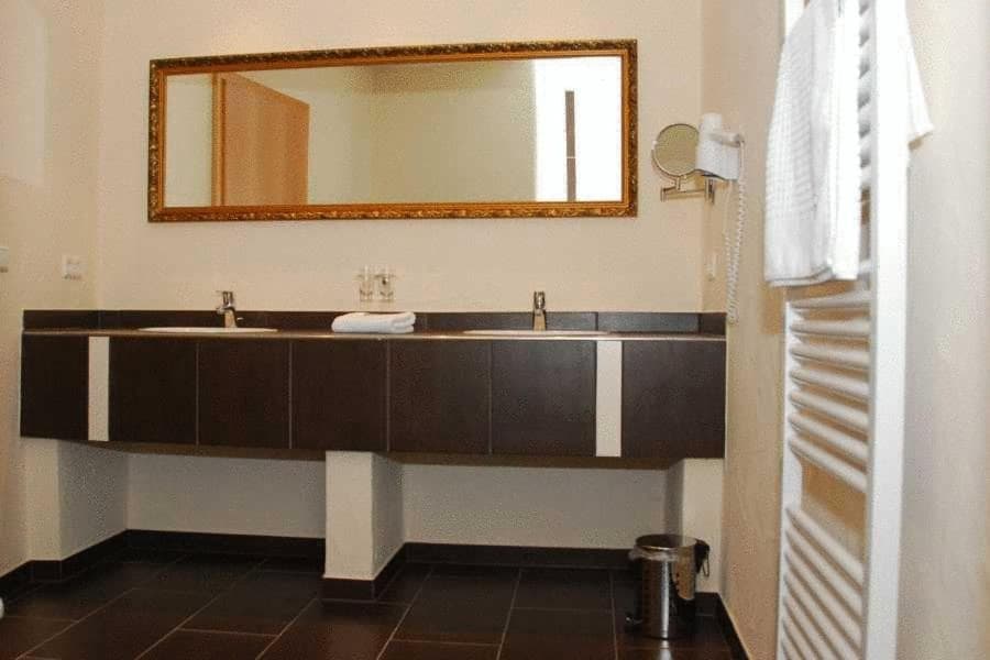 Gasthaus Weinhotel Adler photo 9