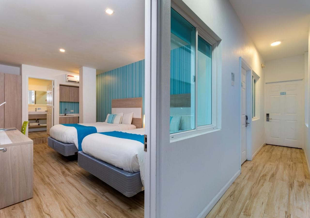 Aqualina Inn photo 8