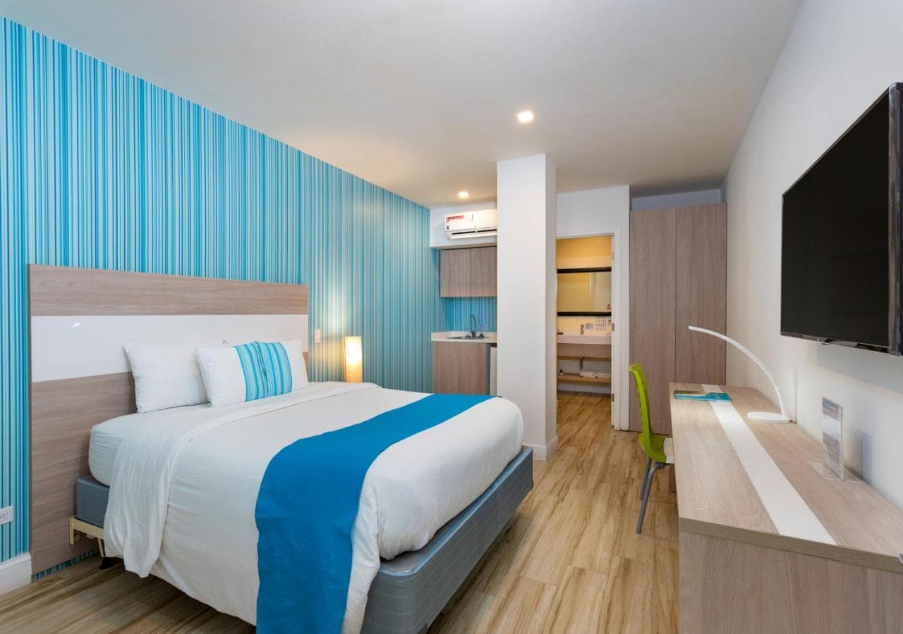 Aqualina Inn photo 2