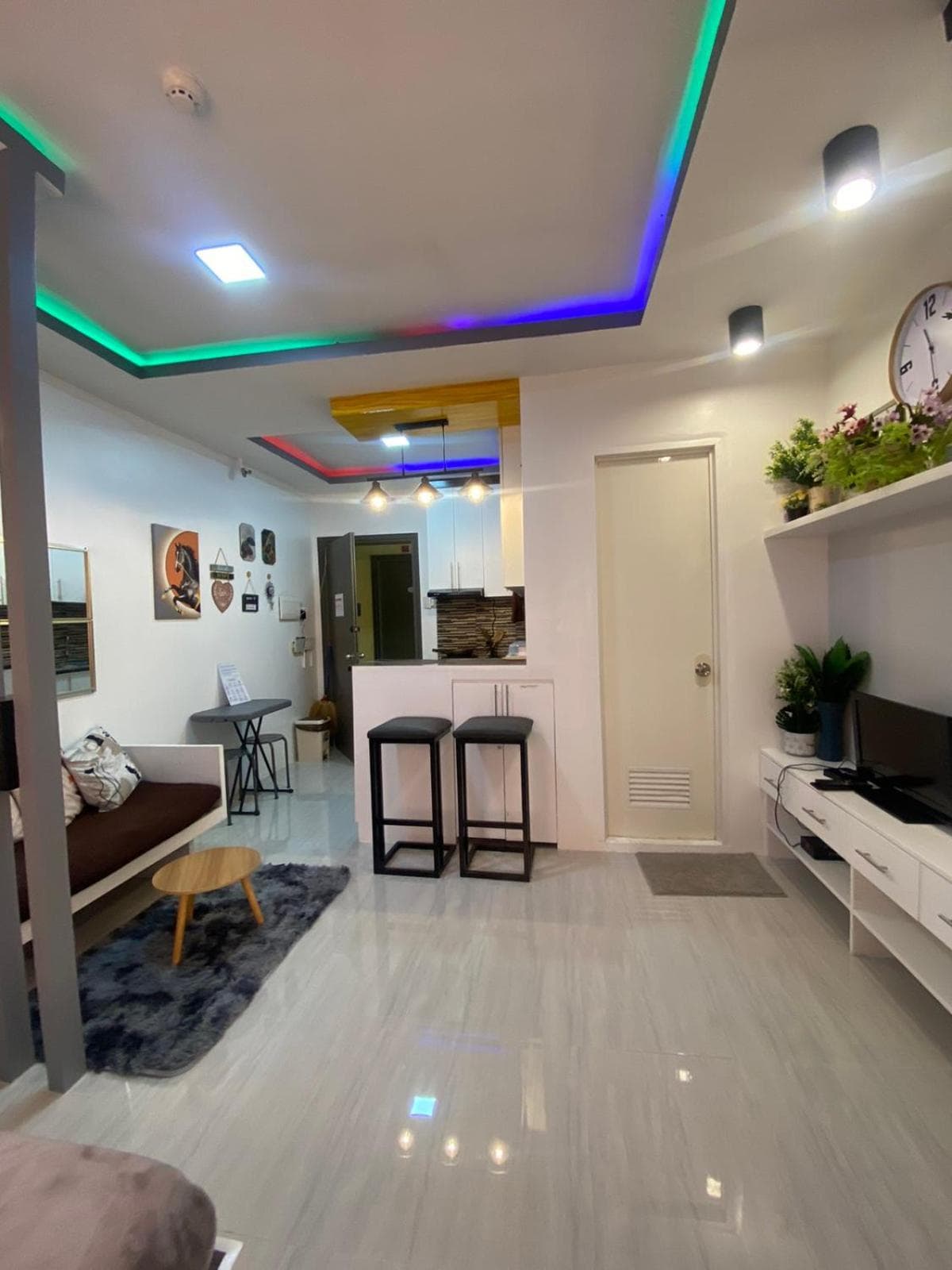 CG's place (modern condo in cdo) photo 7