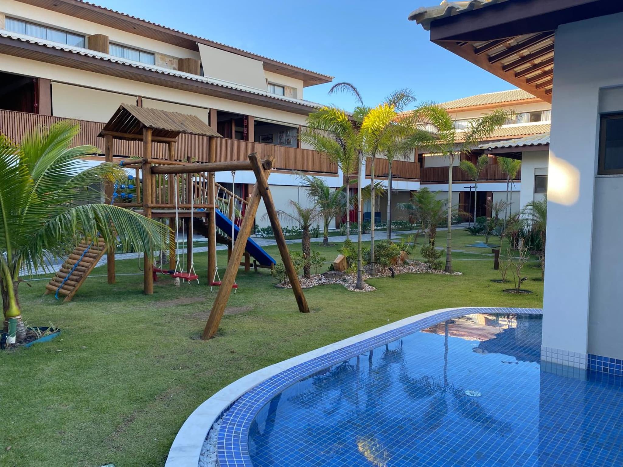 Itacimirim - Duplex Aconchegante, Pé na Areia