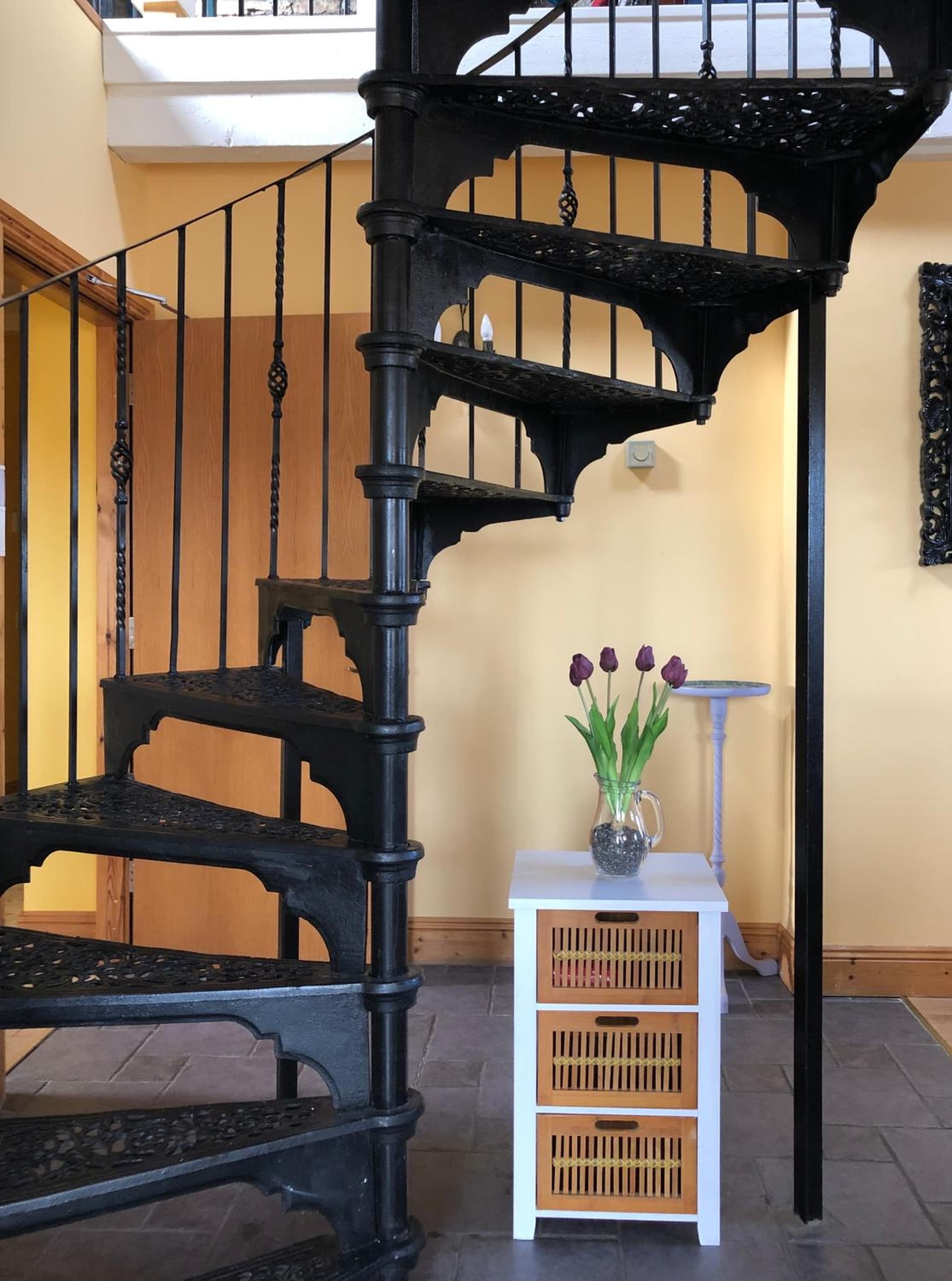Town center duplex with lift photo 7
