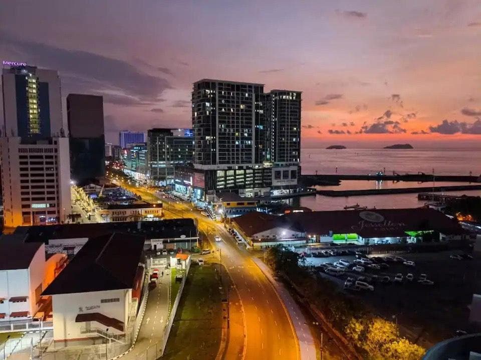 Jesselton Quay SUNSET BORNEO HAVEN 亚庇好窩 photo 6