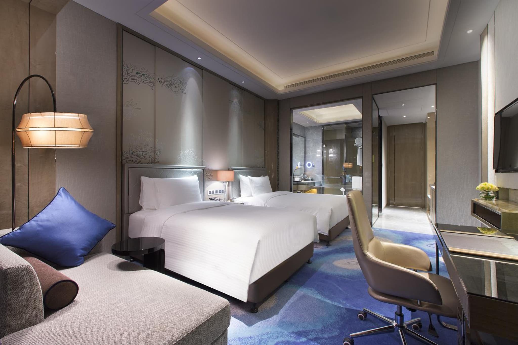 Pullman Yantai Center photo 7