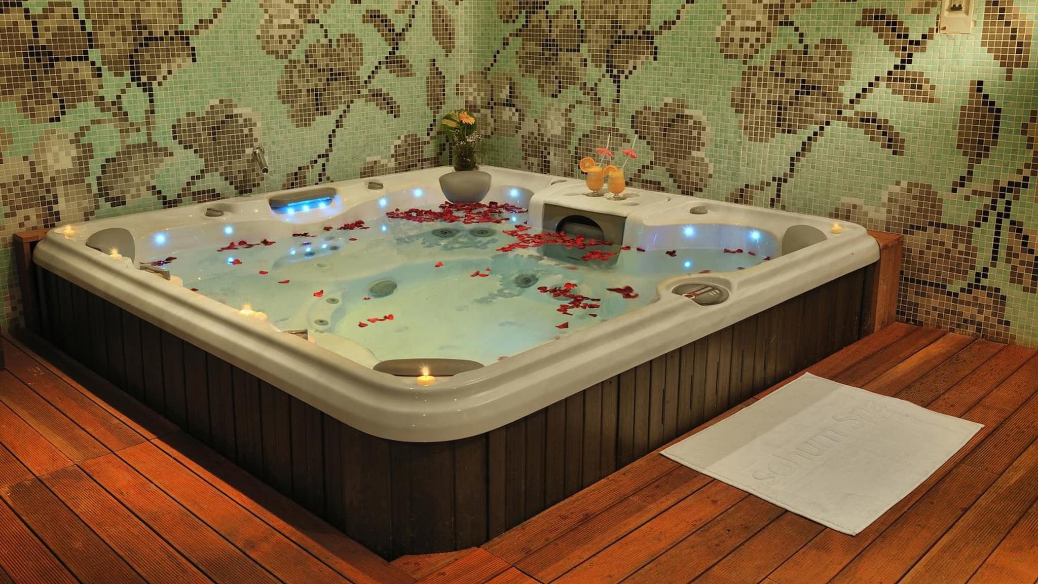 Madhubhan Resort & Spa photo 2